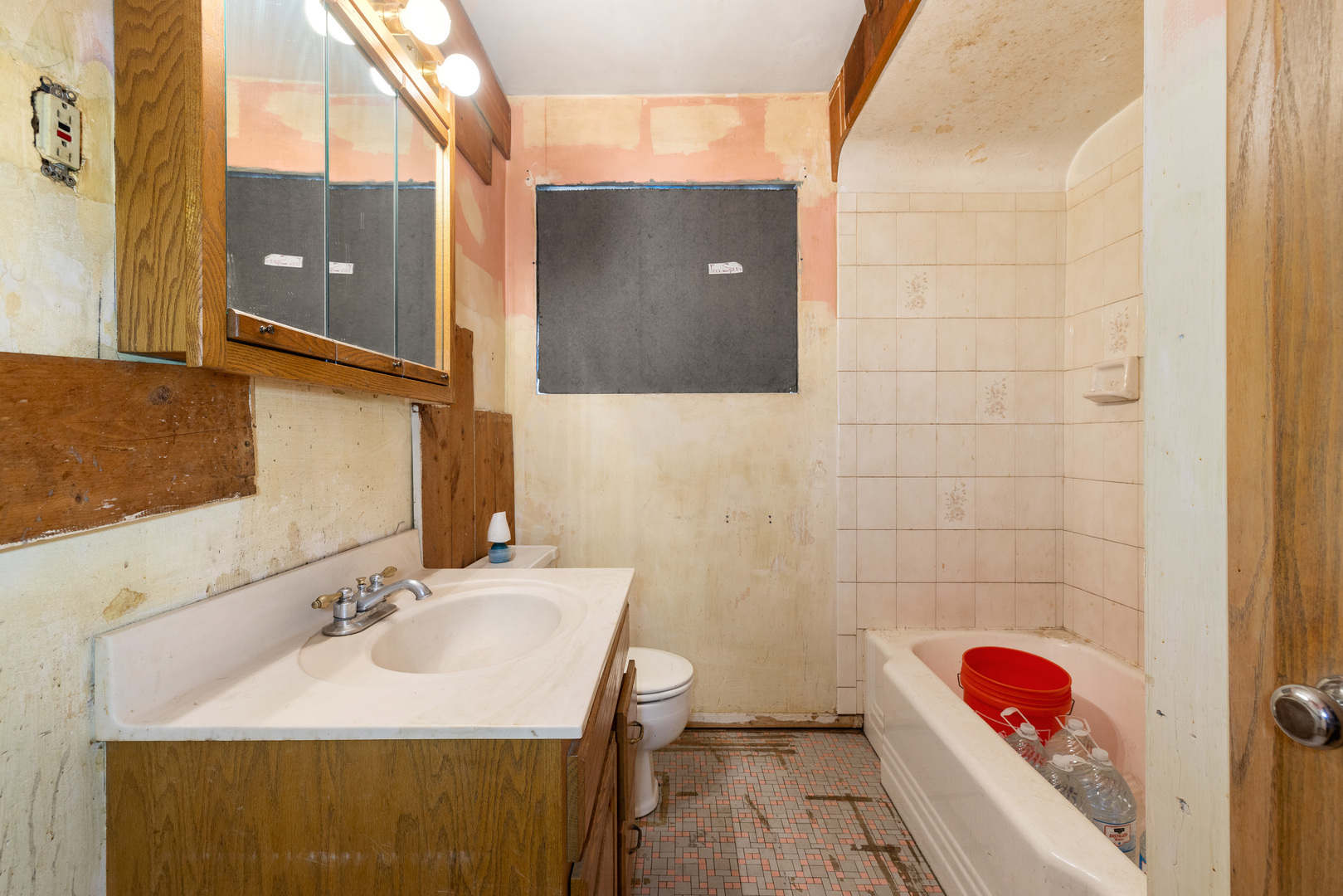 13840 S School Street, Riverdale, IL 60827