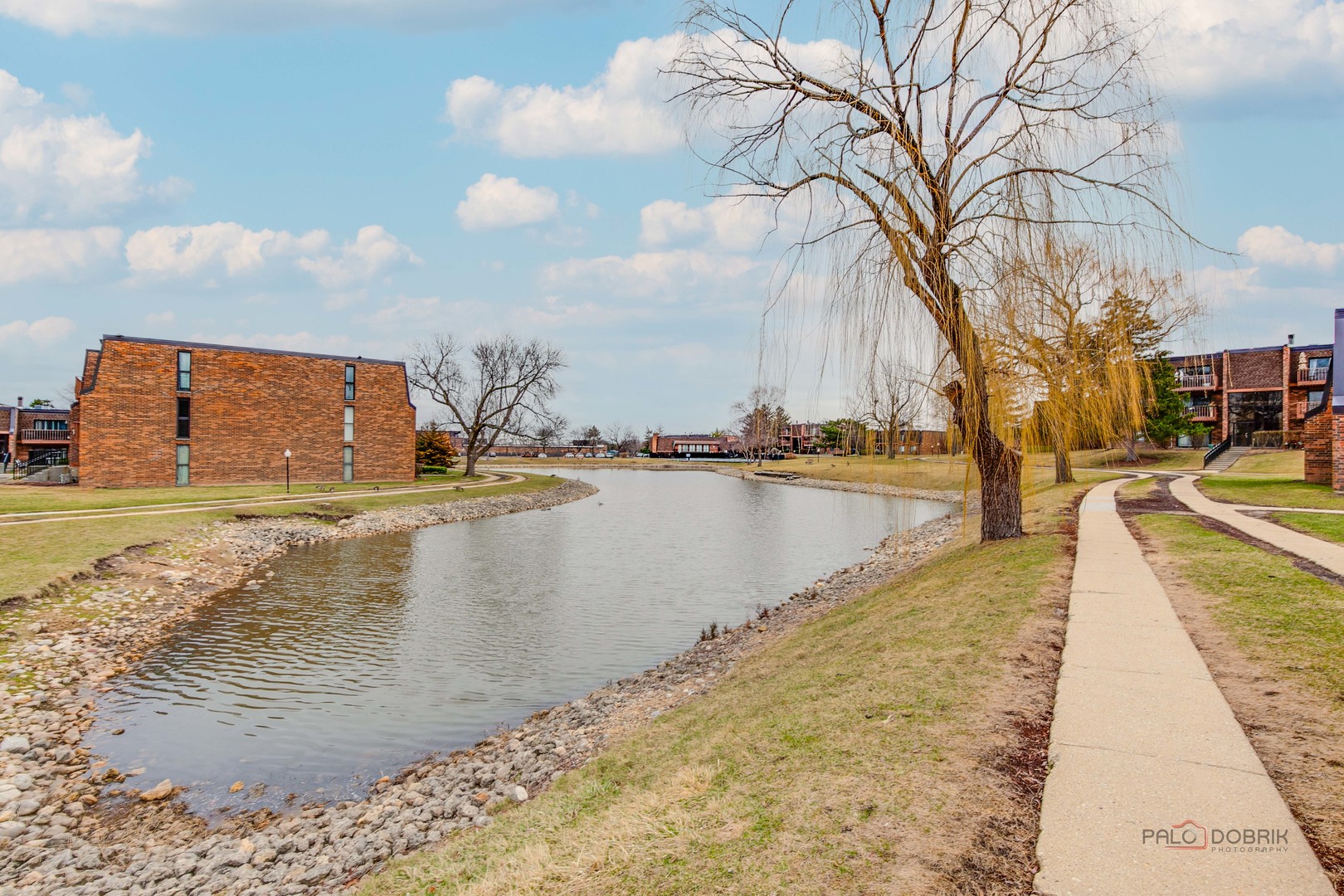 631 Derry Court #1B, Schaumburg, IL 60193