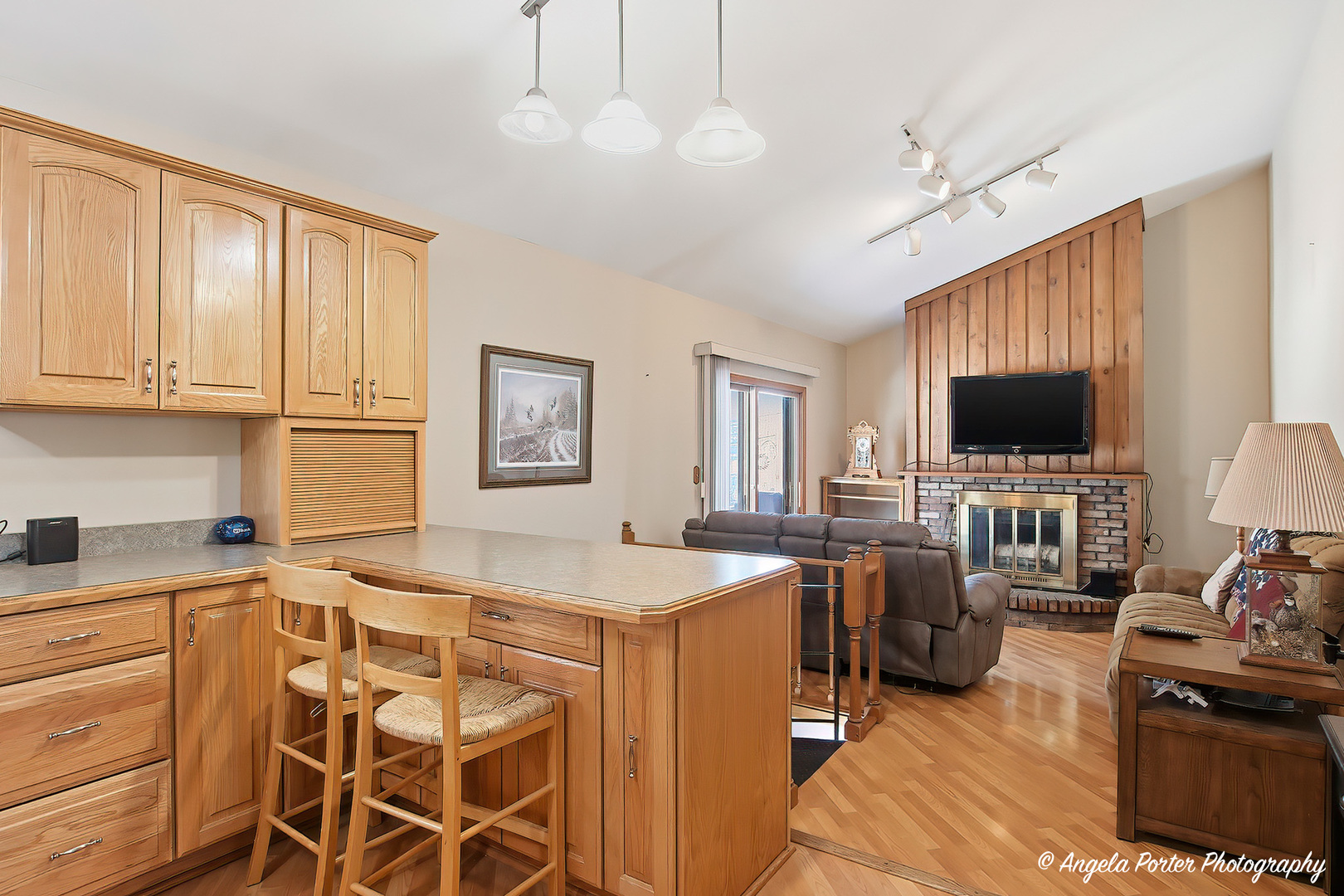 5218 Parkview Drive, Mccullom Lake, IL 60050