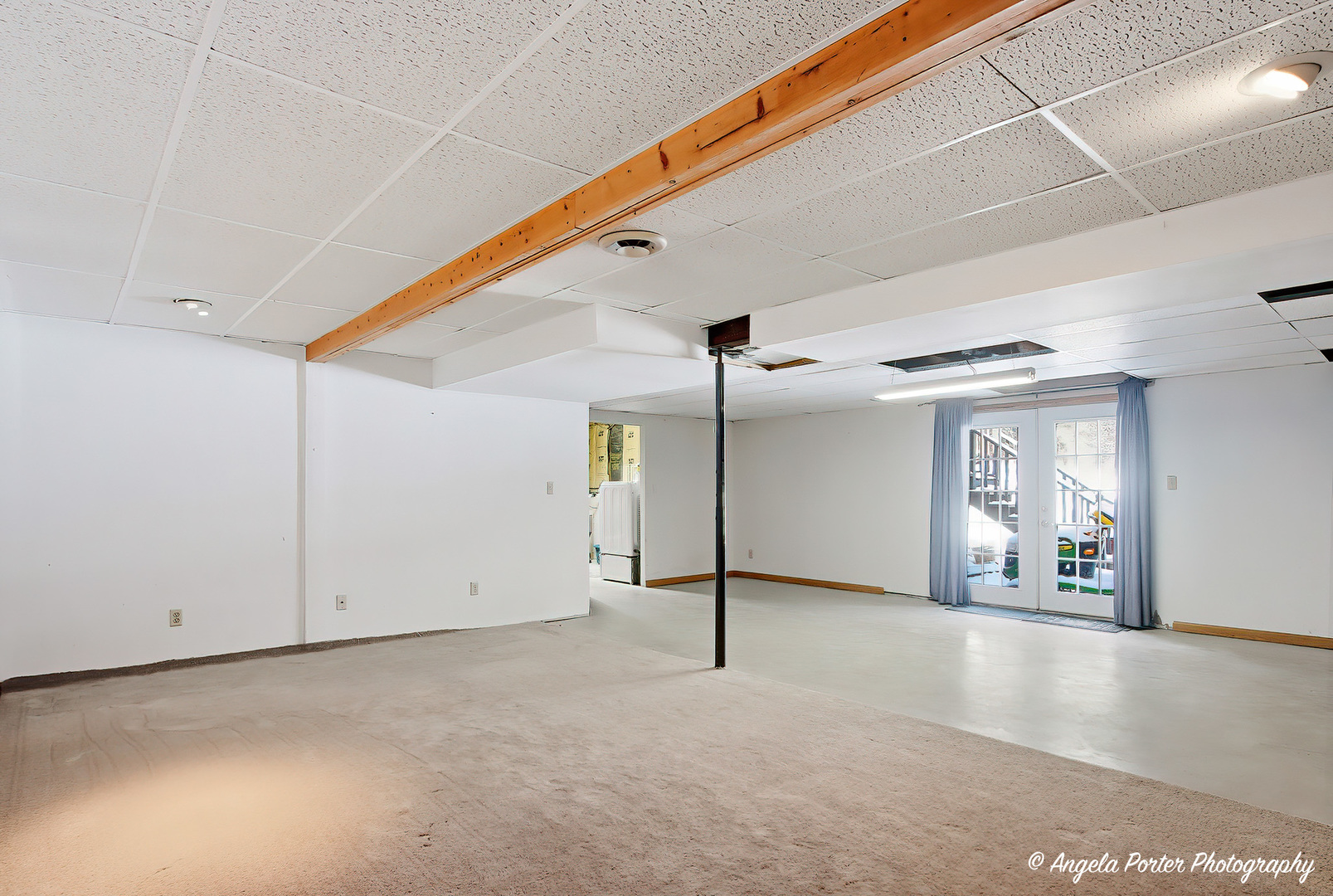 5218 Parkview Drive, Mccullom Lake, IL 60050