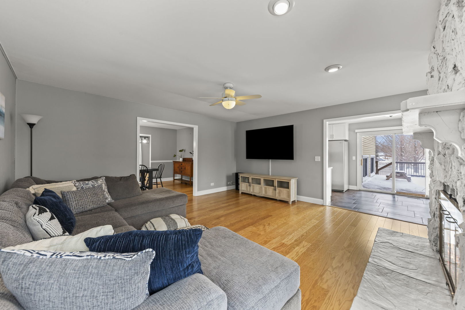 233 Seneca Court, Bolingbrook, IL 60440