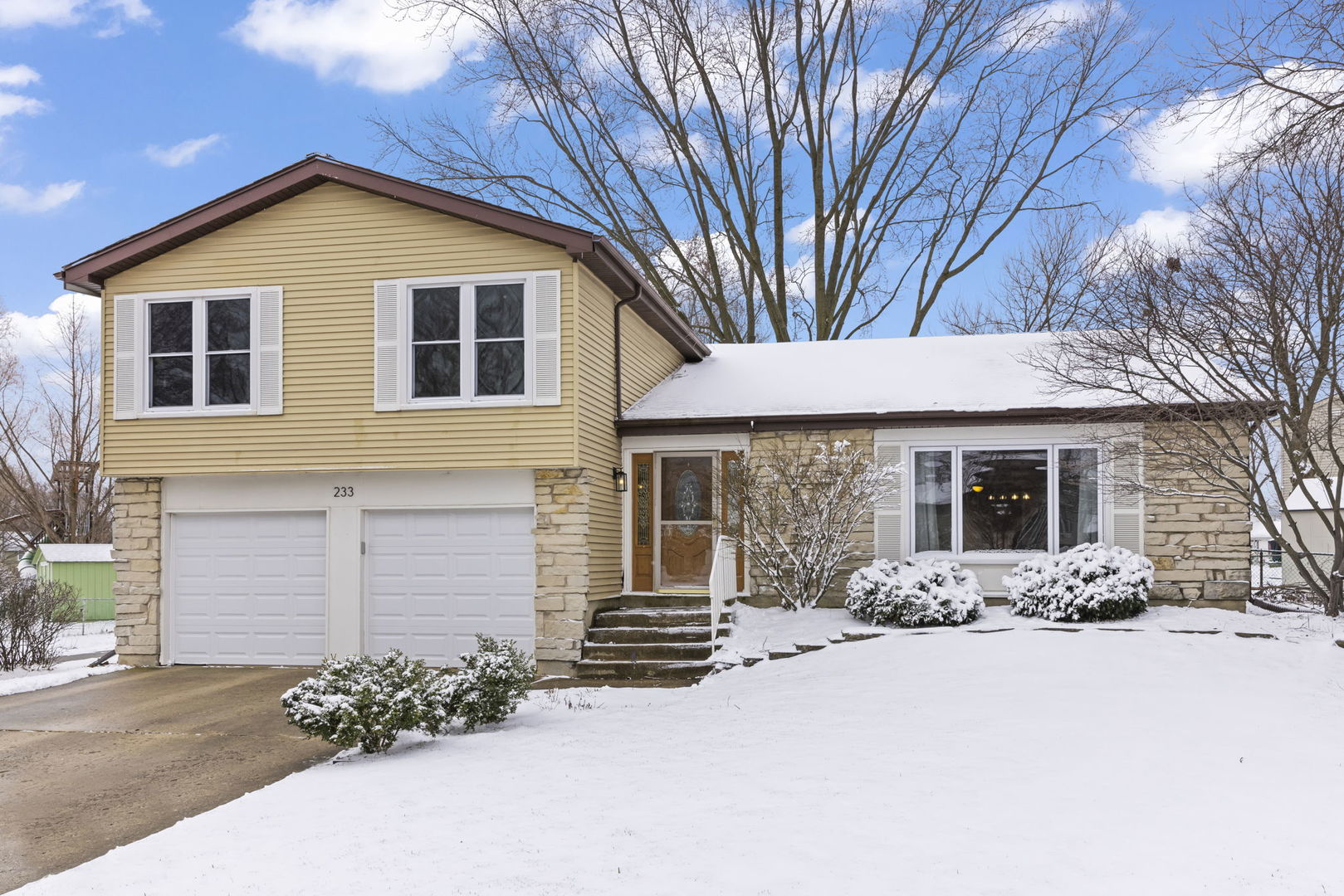 233 Seneca Court, Bolingbrook, IL 60440