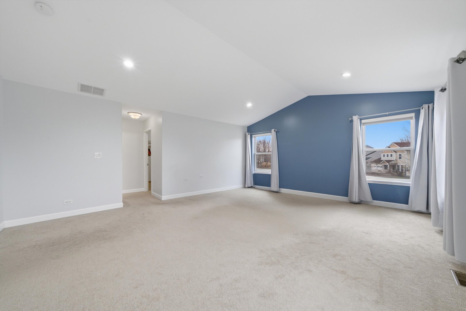 217 Sunbury Drive, St. Charles, IL 60175