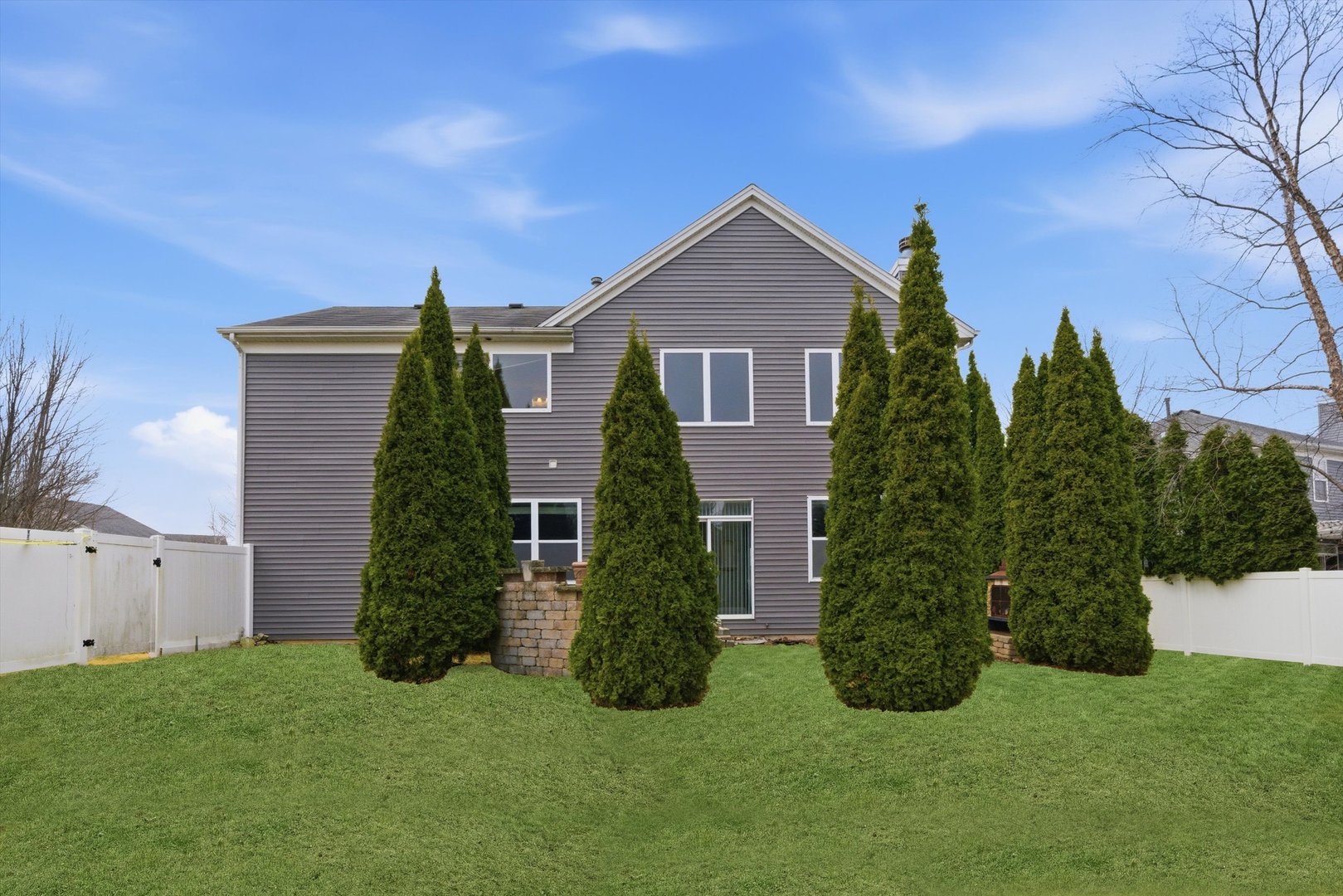 217 Sunbury Drive, St. Charles, IL 60175