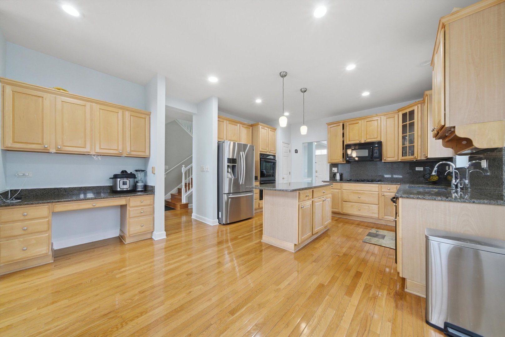 217 Sunbury Drive, St. Charles, IL 60175