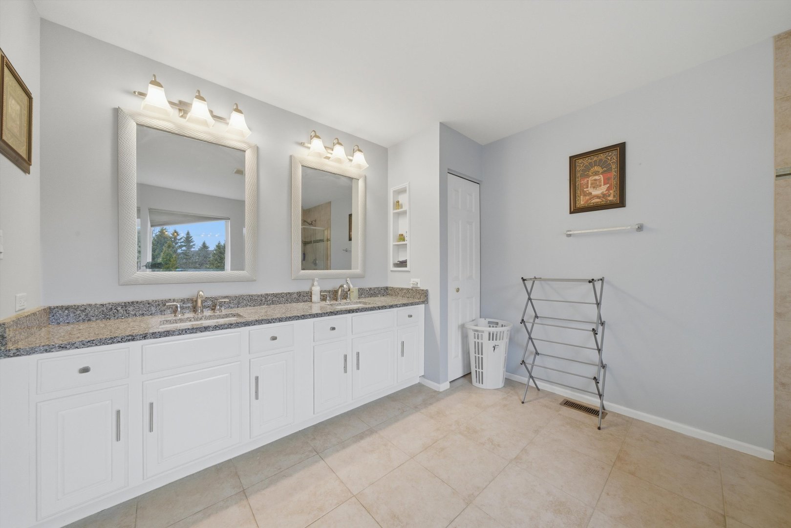 217 Sunbury Drive, St. Charles, IL 60175