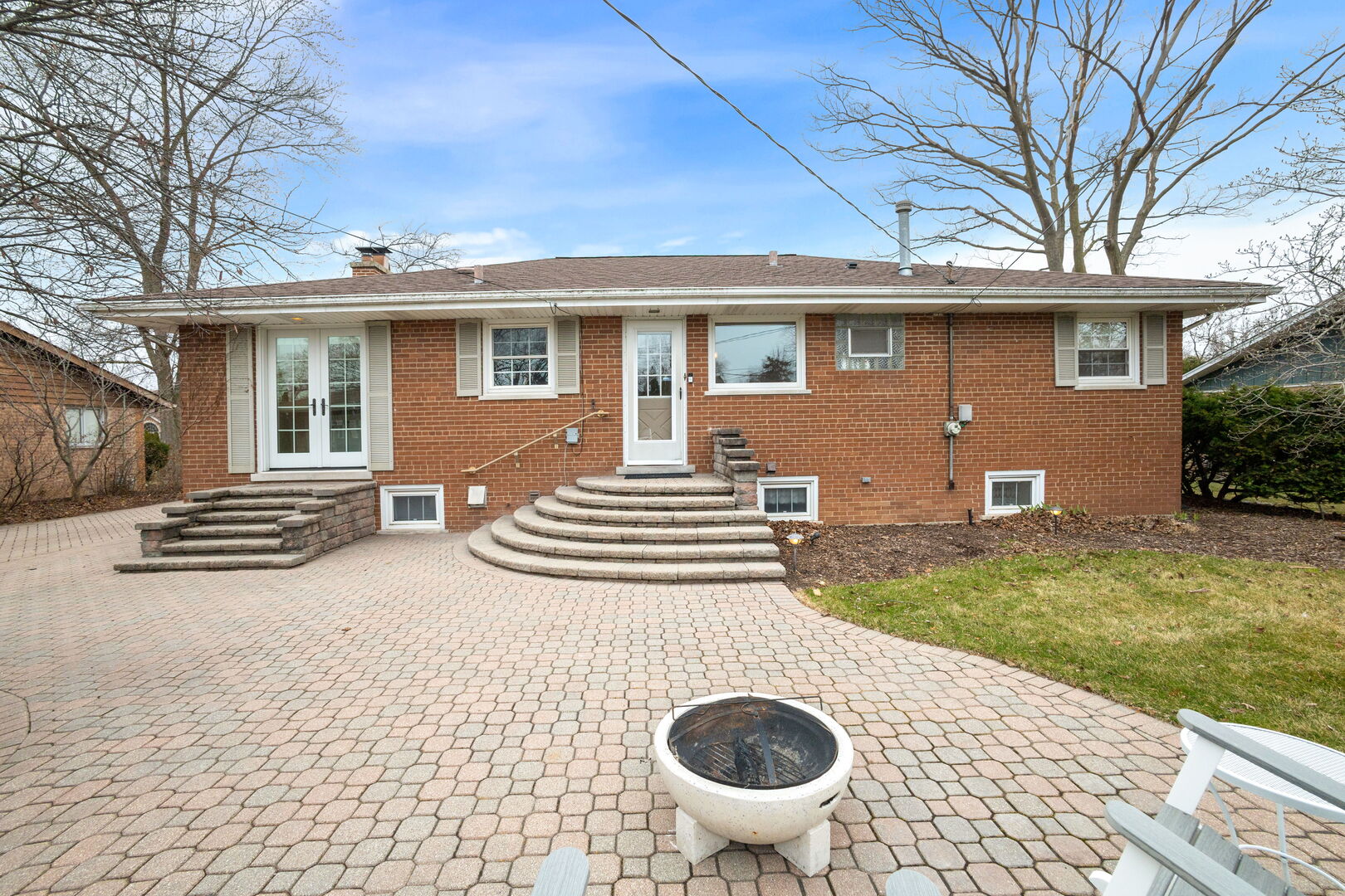 8225 Lorel Avenue, Burbank, IL 60459