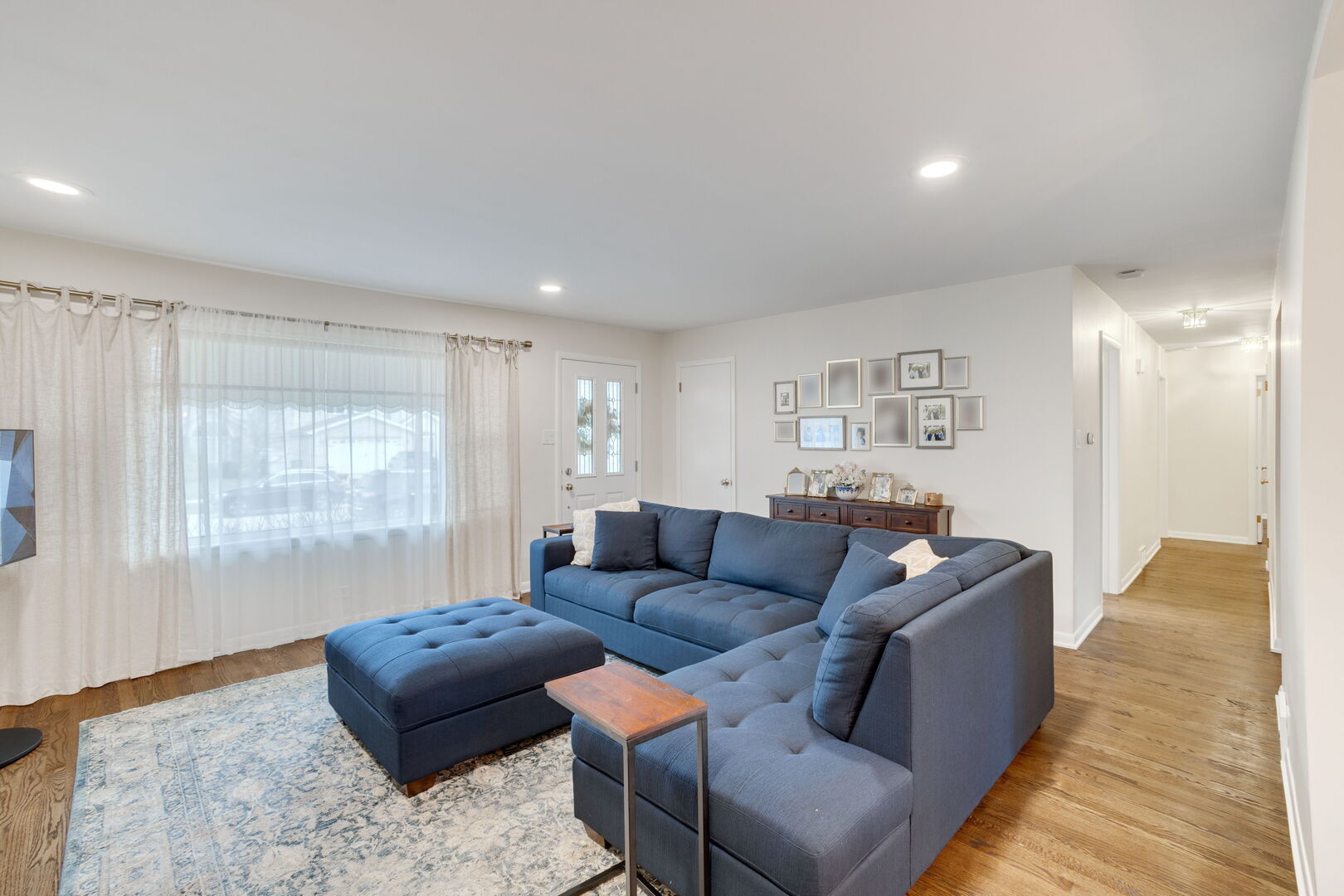 8225 Lorel Avenue, Burbank, IL 60459