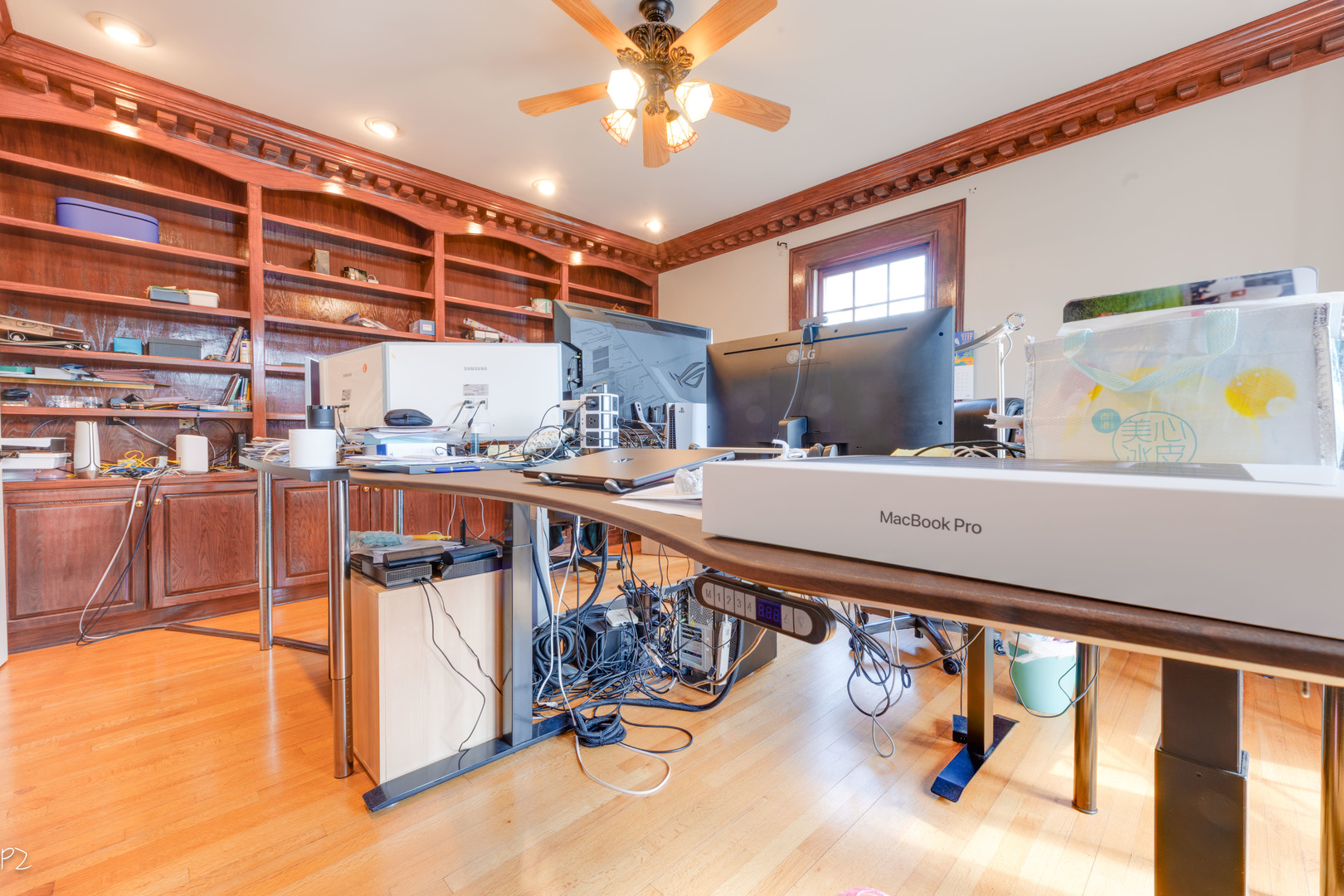 813 Fox Glen Drive, St. Charles, IL 60174