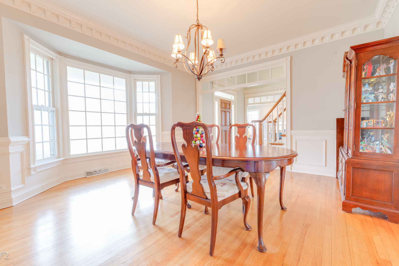 813 Fox Glen Drive, St. Charles, IL 60174