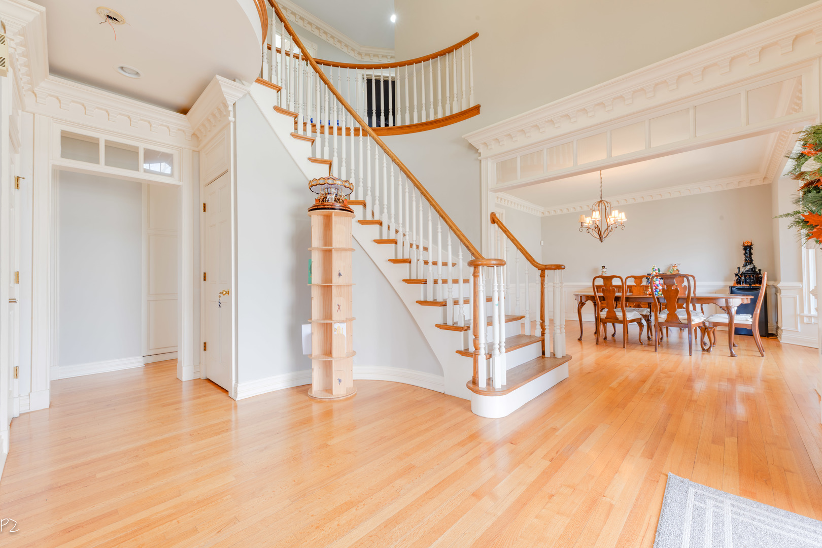 813 Fox Glen Drive, St. Charles, IL 60174