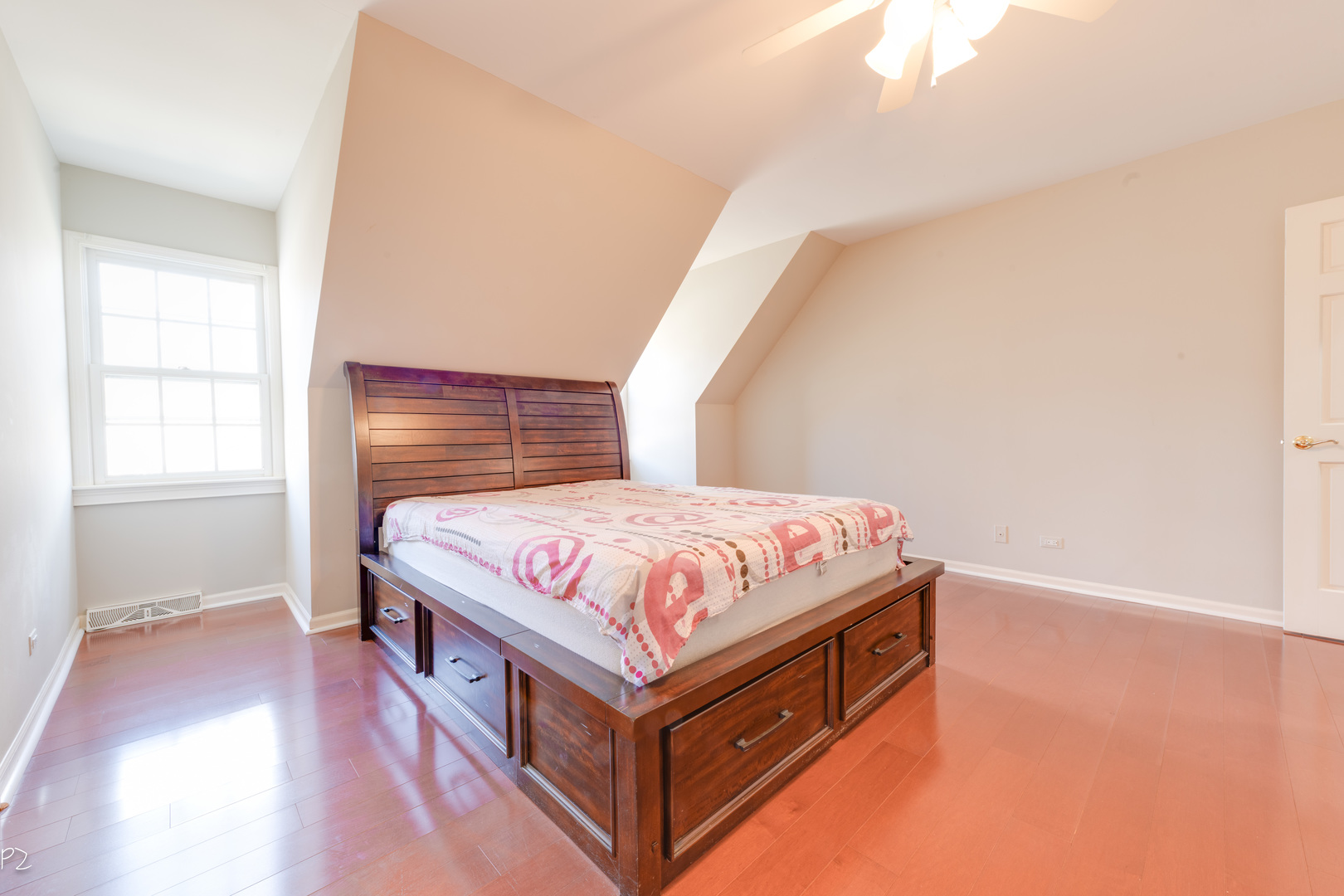 813 Fox Glen Drive, St. Charles, IL 60174