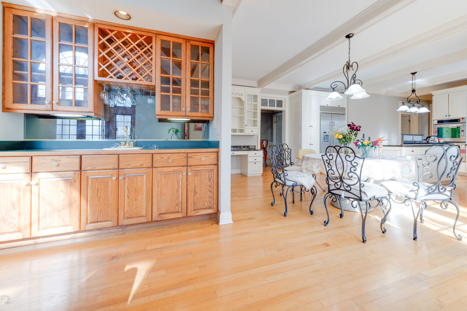 813 Fox Glen Drive, St. Charles, IL 60174