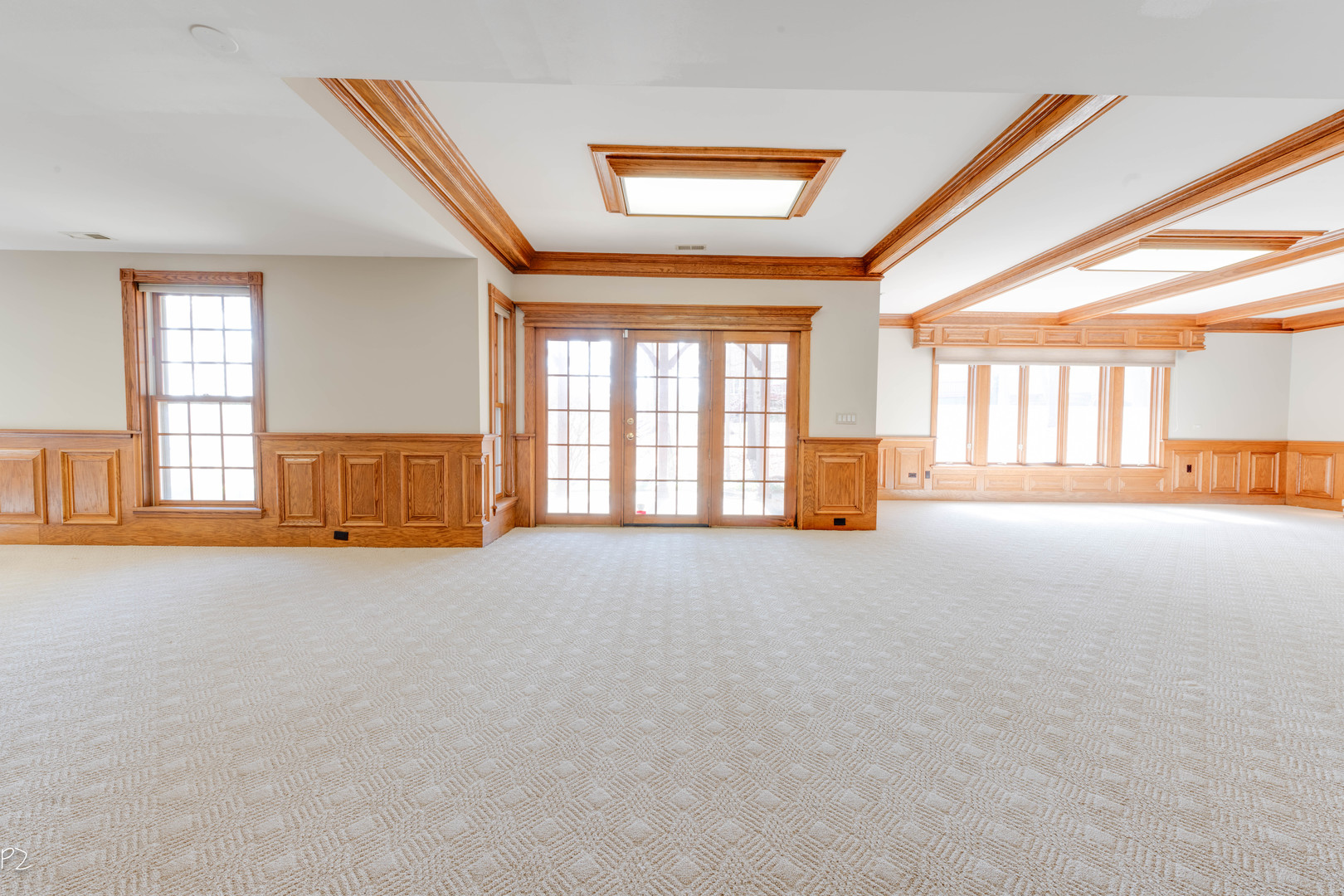 813 Fox Glen Drive, St. Charles, IL 60174