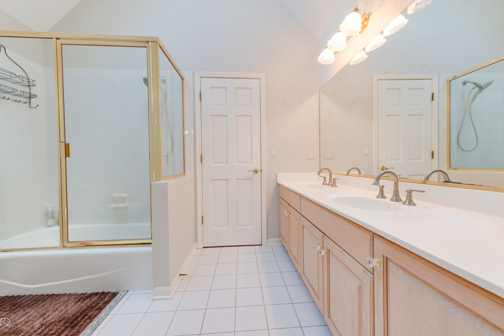 813 Fox Glen Drive, St. Charles, IL 60174