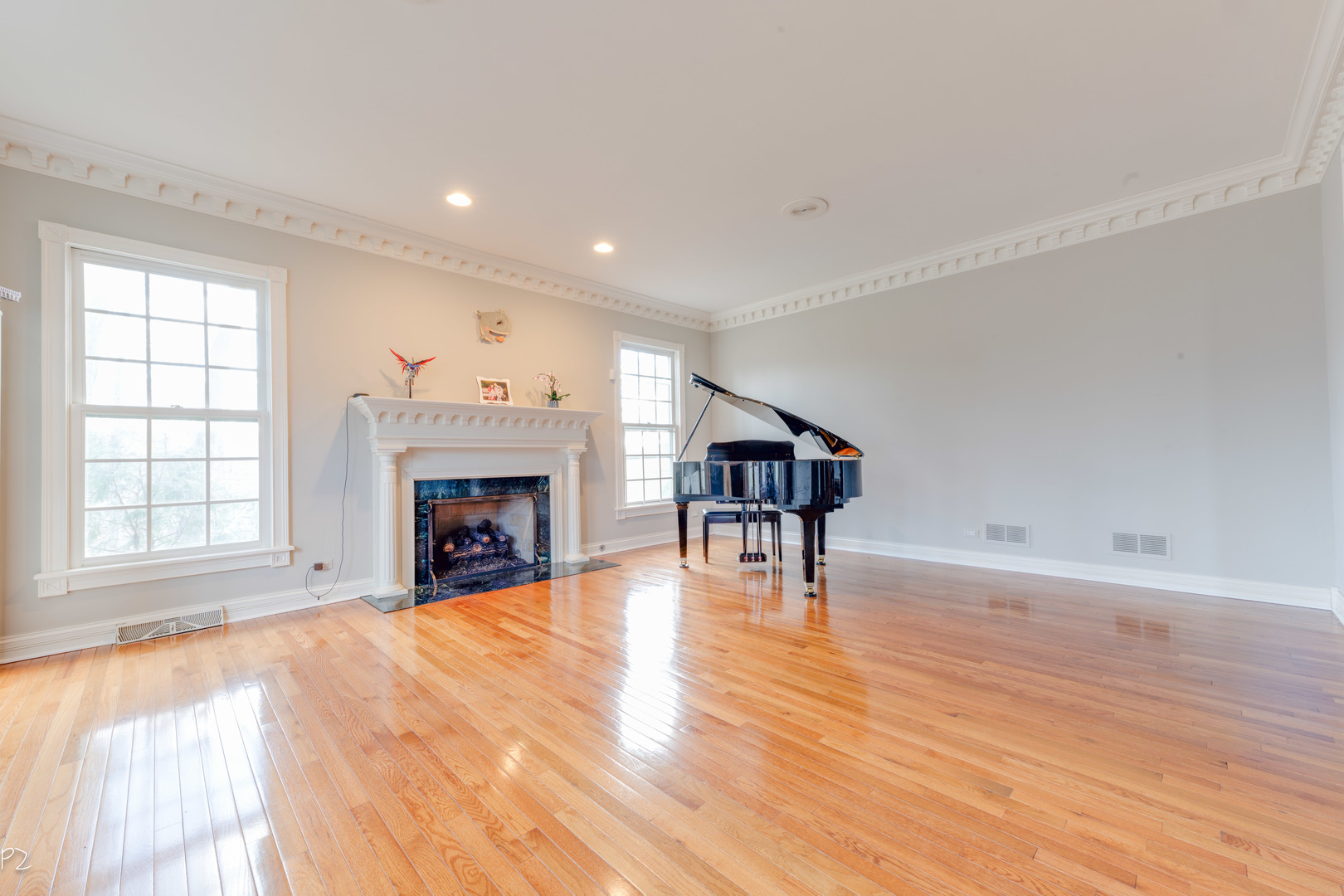 813 Fox Glen Drive, St. Charles, IL 60174