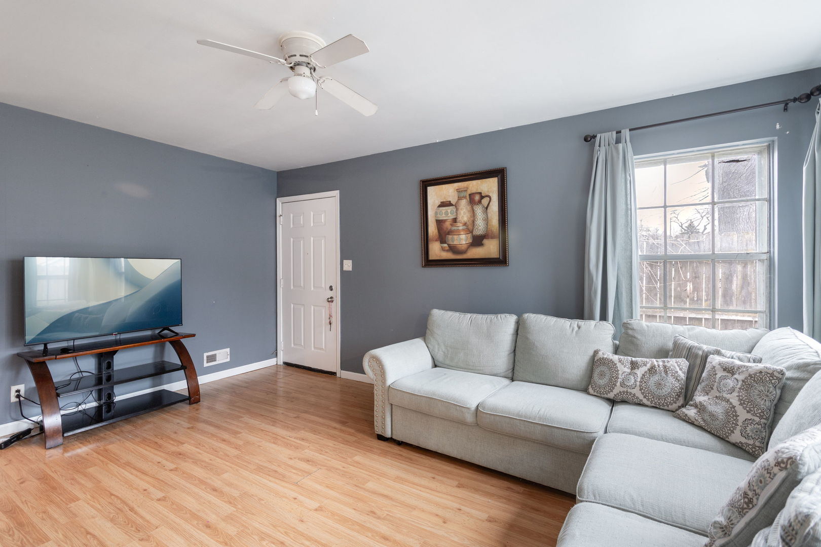 80 Fernwood #O Drive, Bolingbrook, IL 60440