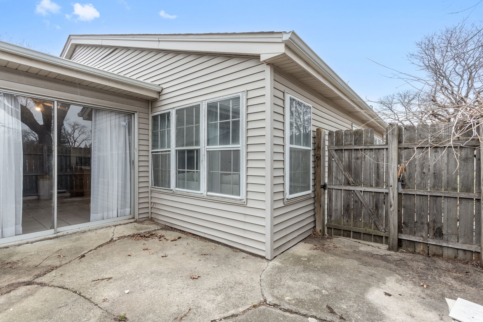 80 Fernwood #O Drive, Bolingbrook, IL 60440