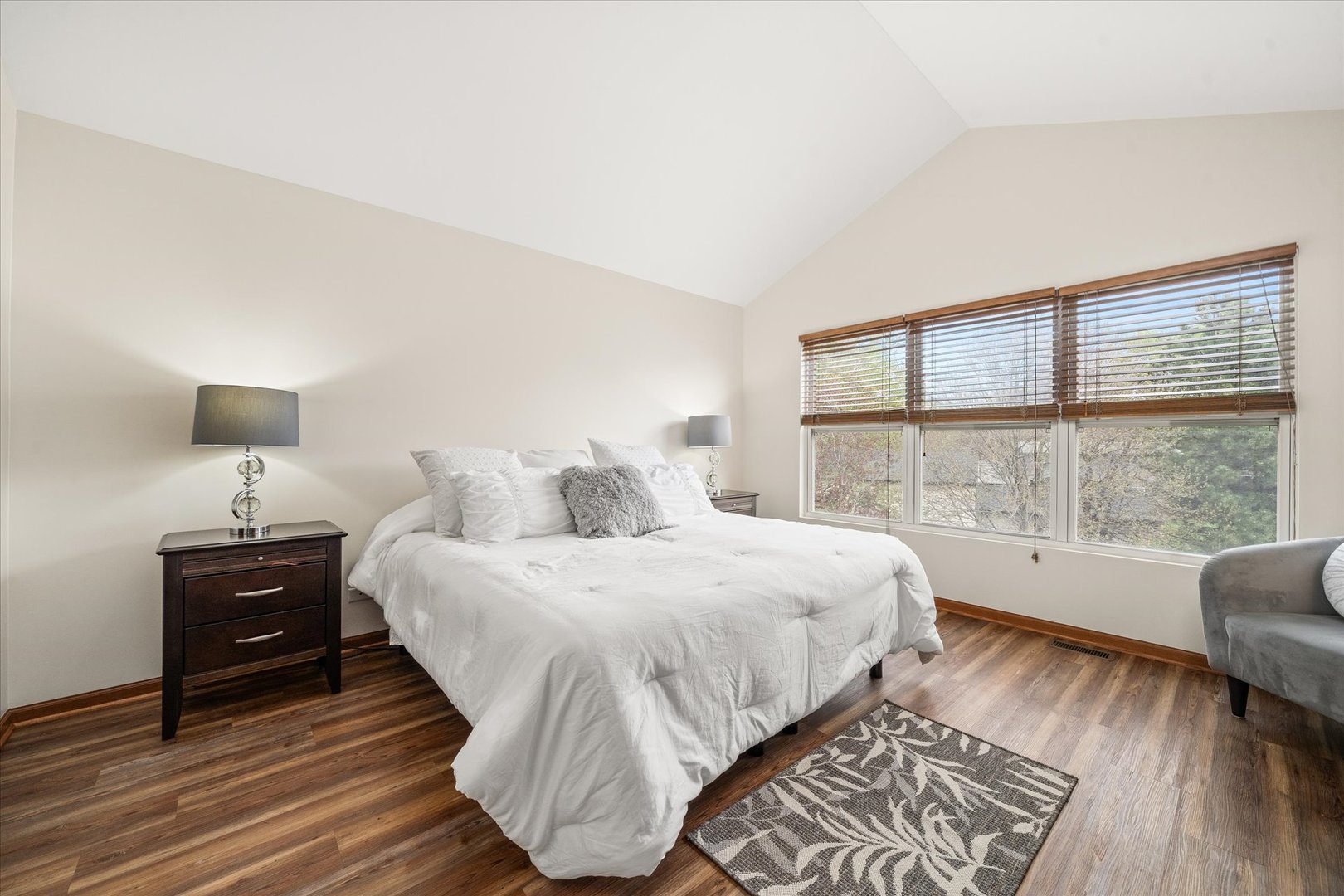 2936 Ellsworth Drive, Yorkville, IL 60560