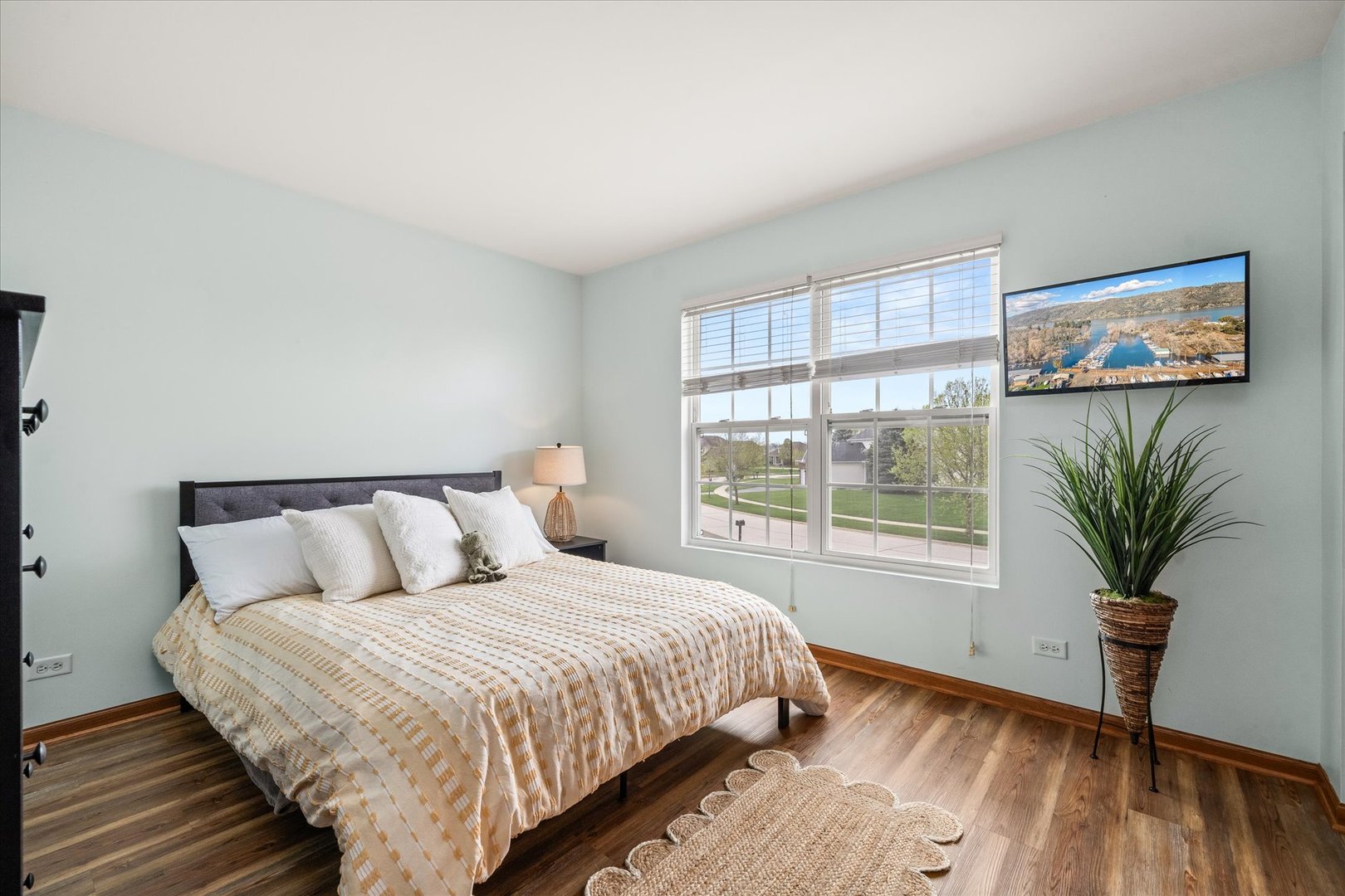 2936 Ellsworth Drive, Yorkville, IL 60560