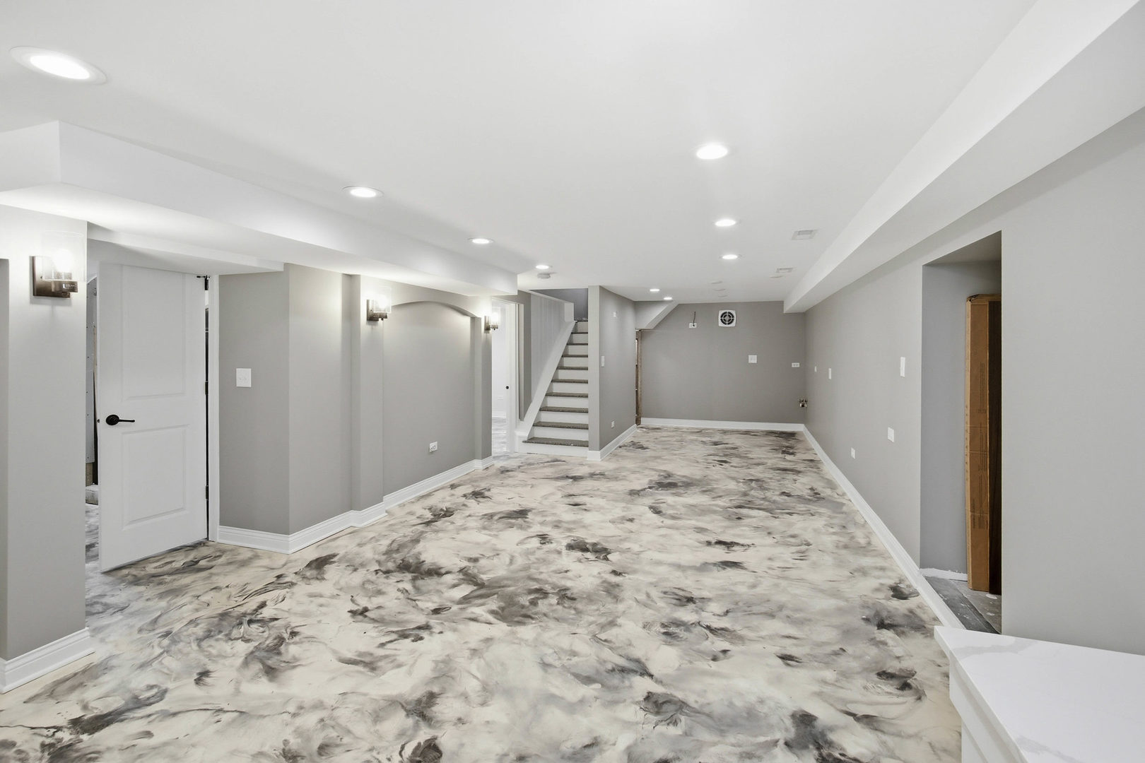 1020 Hill Avenue, Elgin, IL 60120