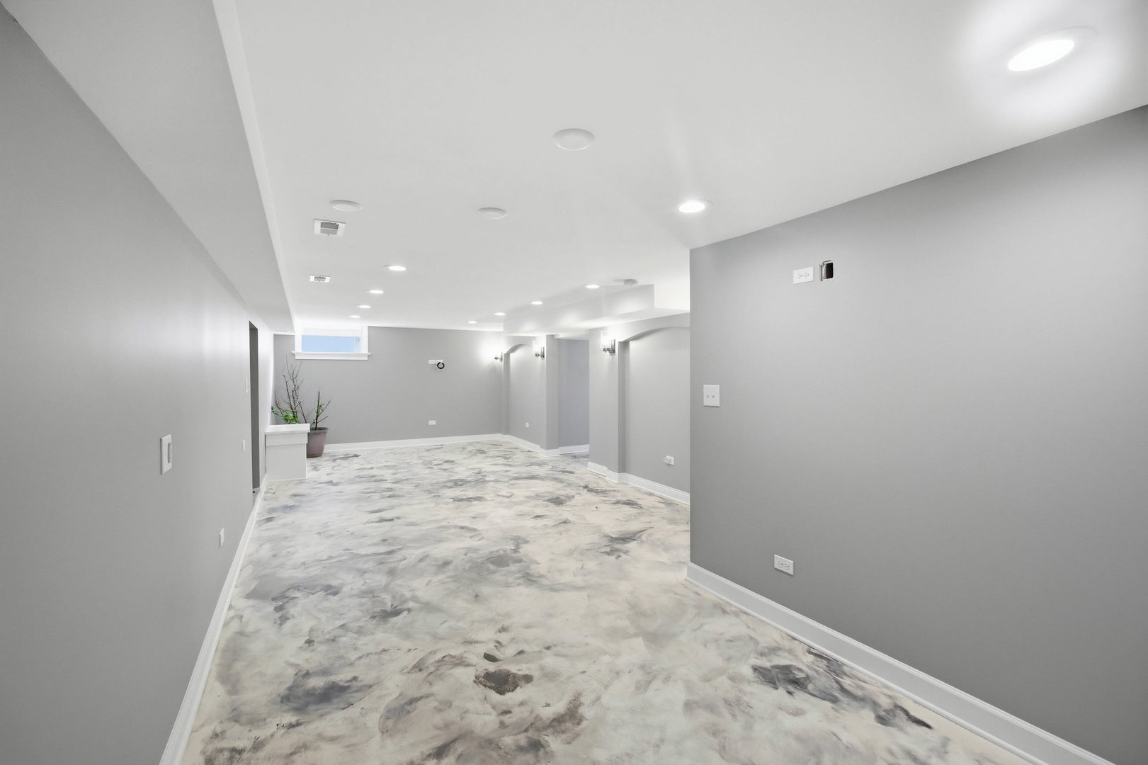 1020 Hill Avenue, Elgin, IL 60120