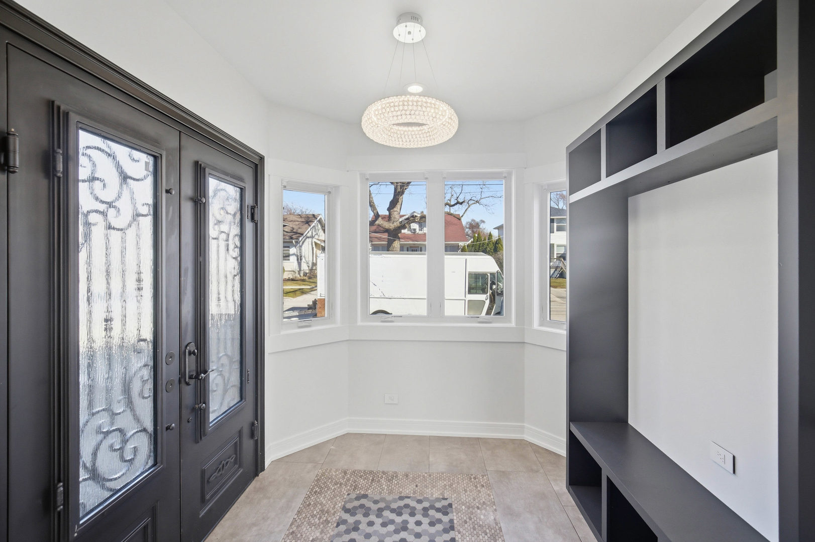 1020 Hill Avenue, Elgin, IL 60120