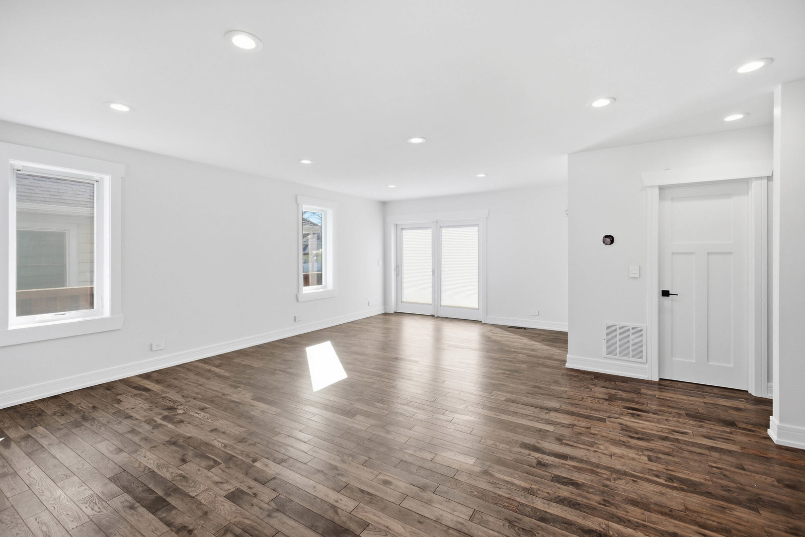 1020 Hill Avenue, Elgin, IL 60120