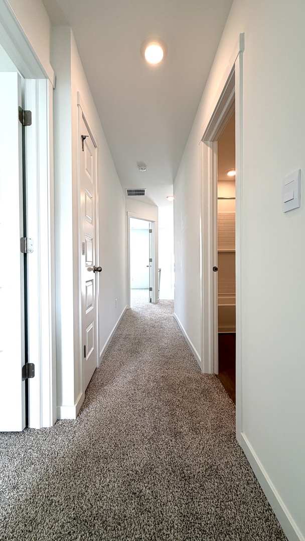 863 Briar Glen Court #863, Hampshire, IL 60140