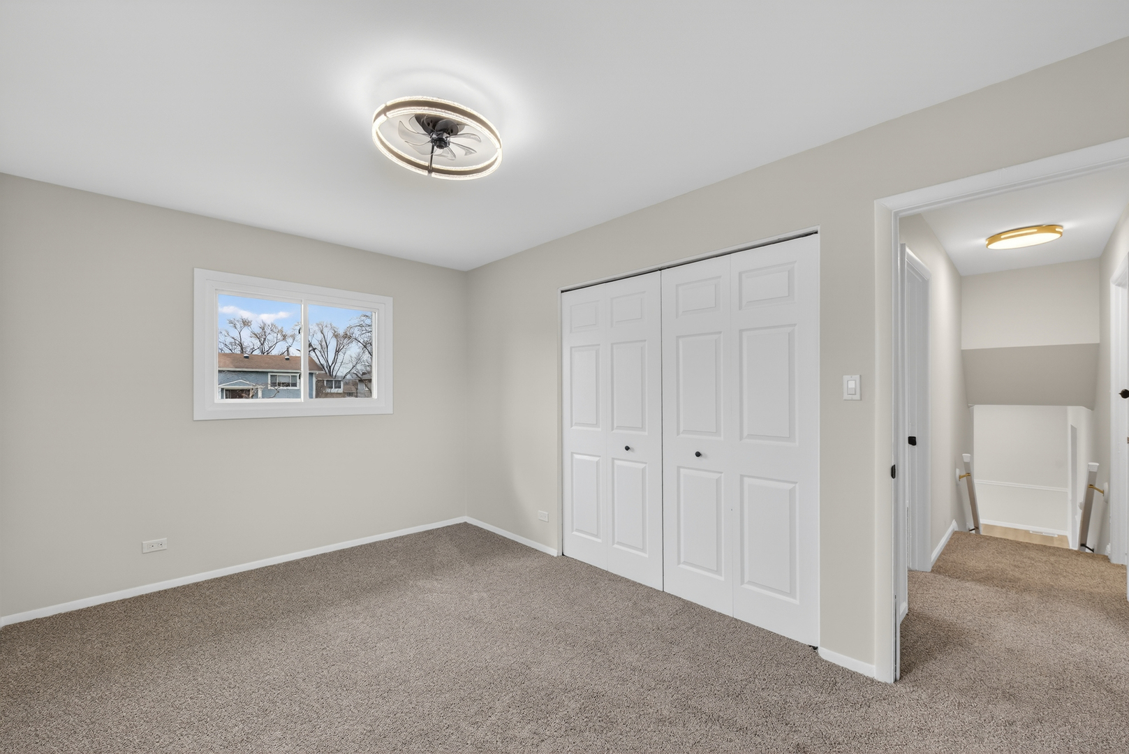 500 Colgate Court, Hoffman Estates, IL 60169