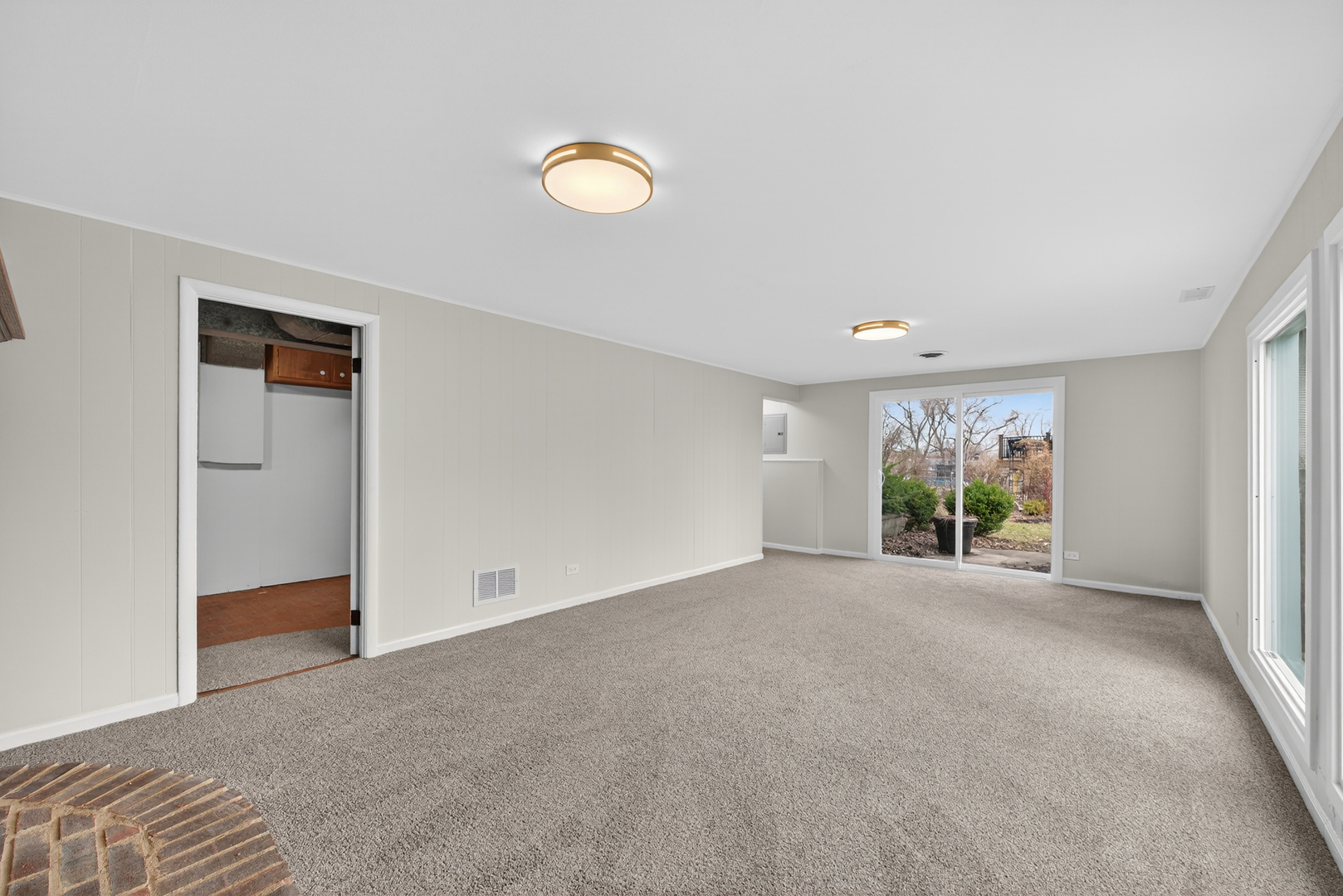 500 Colgate Court, Hoffman Estates, IL 60169