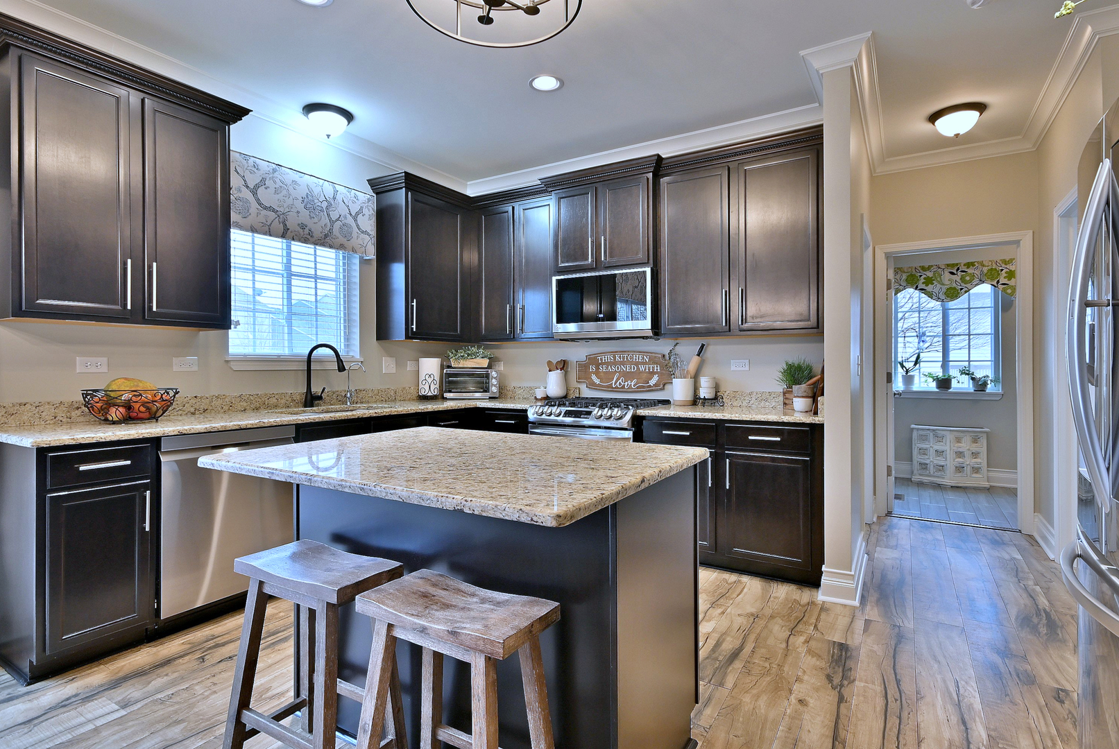 1712 Scarlett Oak Court, Plainfield, IL 60586