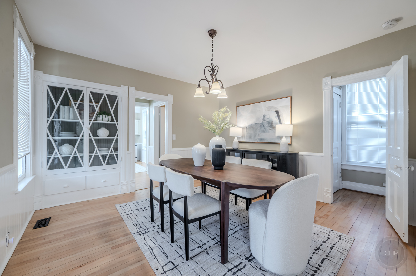 205 N Sleight Street, Naperville, IL 60540