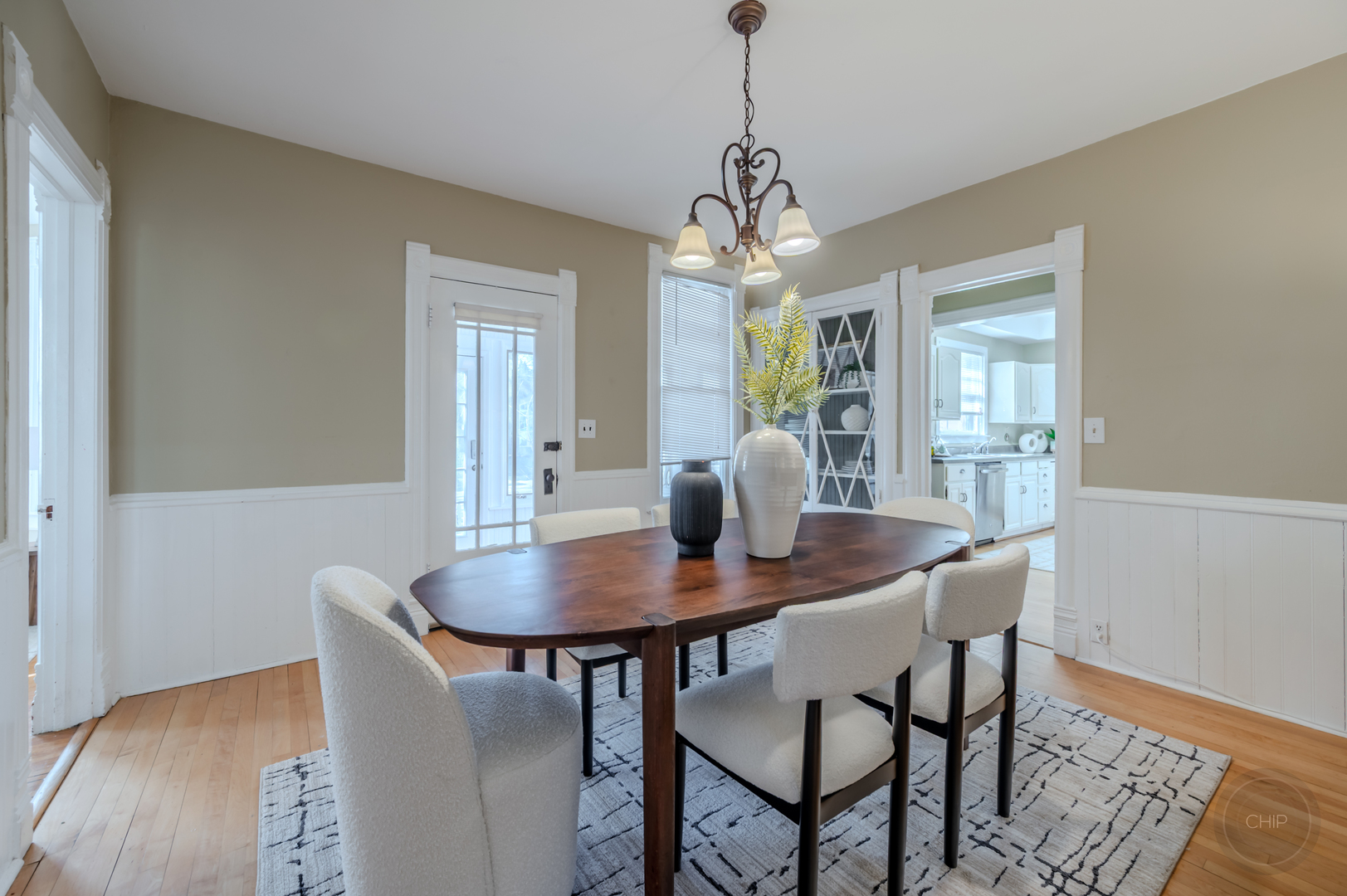 205 N Sleight Street, Naperville, IL 60540