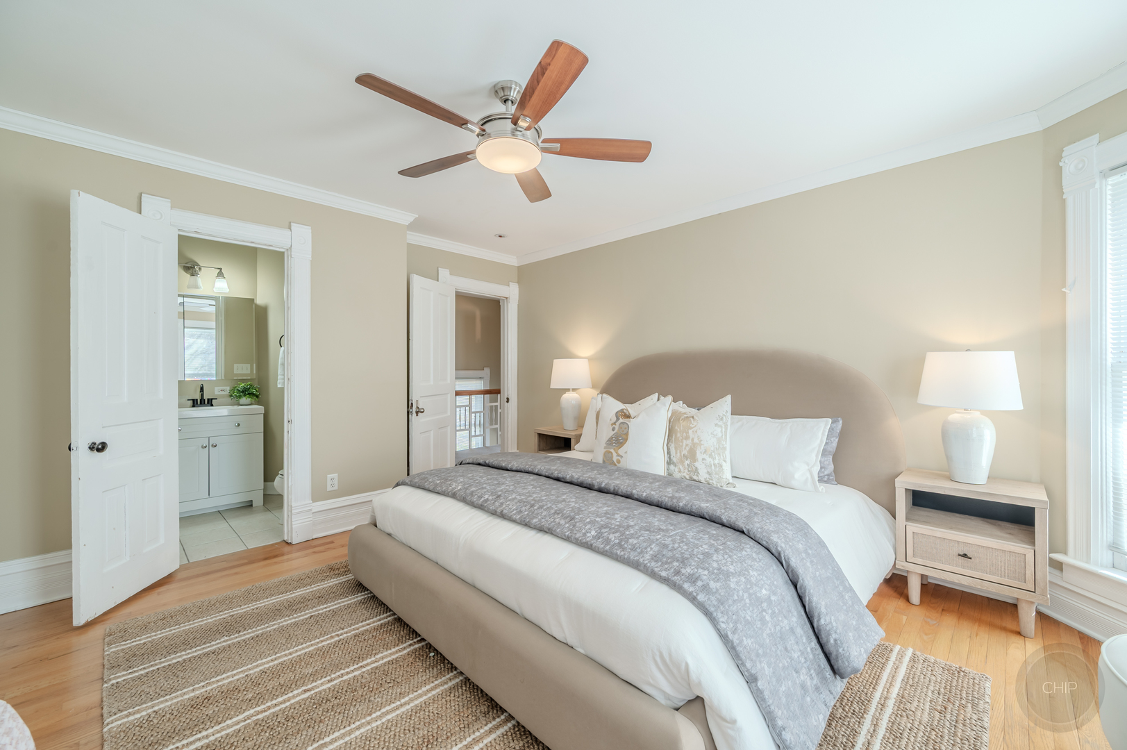 205 N Sleight Street, Naperville, IL 60540