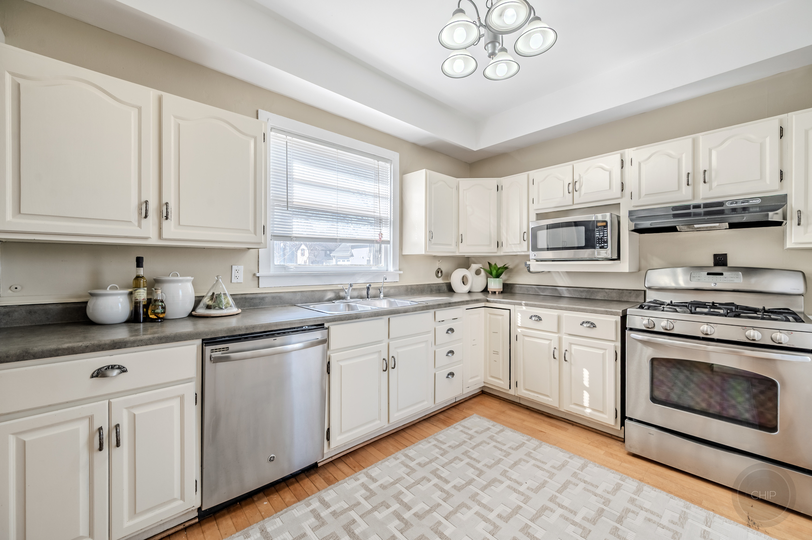 205 N Sleight Street, Naperville, IL 60540