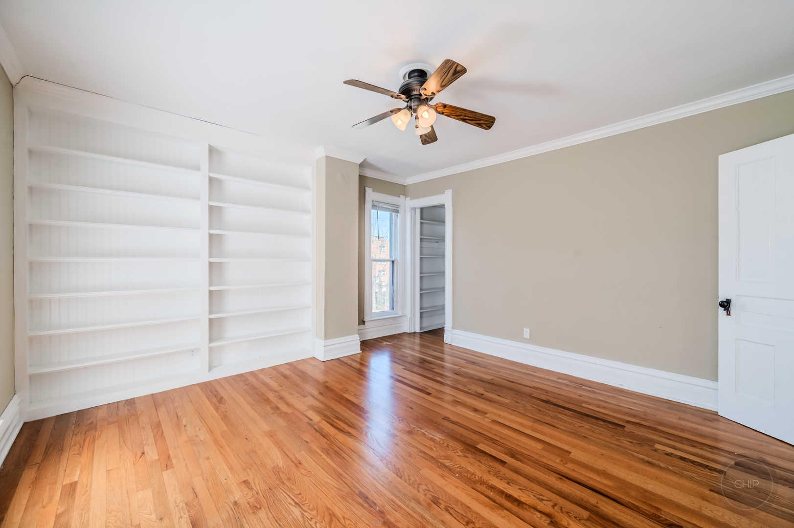 205 N Sleight Street, Naperville, IL 60540