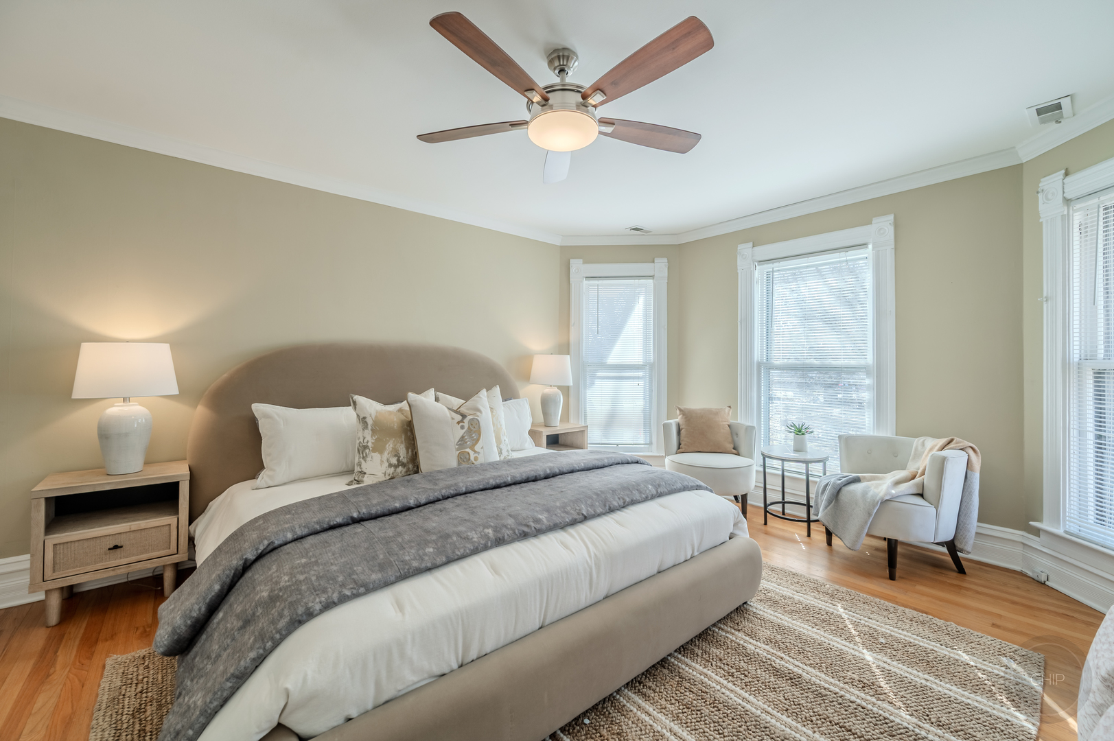 205 N Sleight Street, Naperville, IL 60540