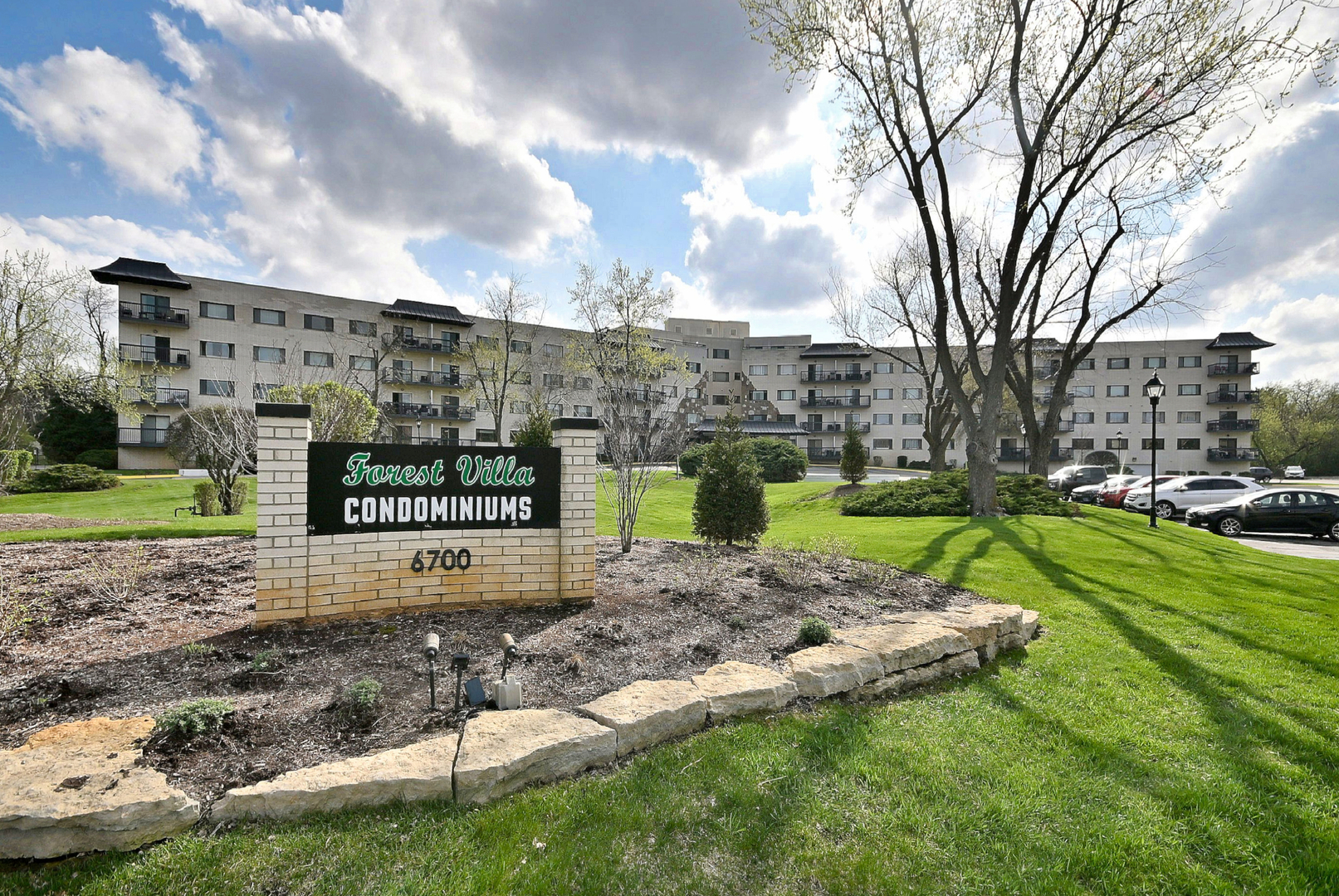6700 S Brainard Avenue #110, Countryside, IL 60525
