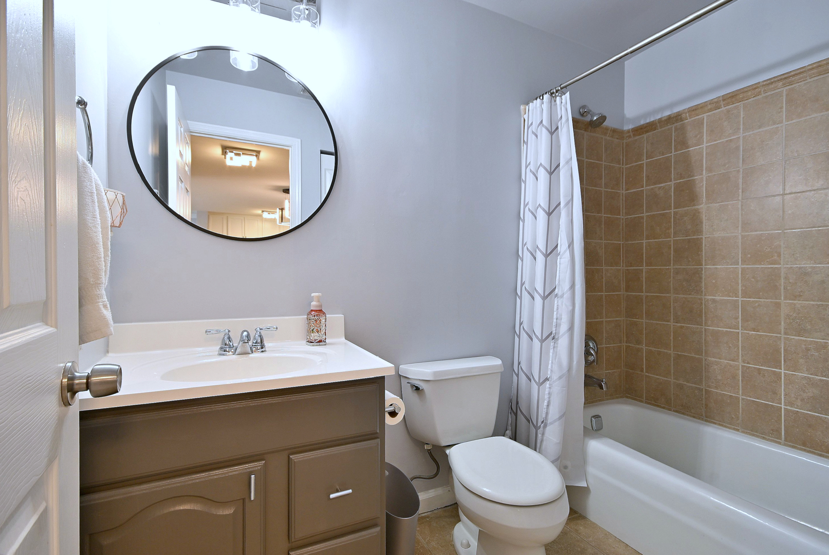 6700 S Brainard Avenue #110, Countryside, IL 60525