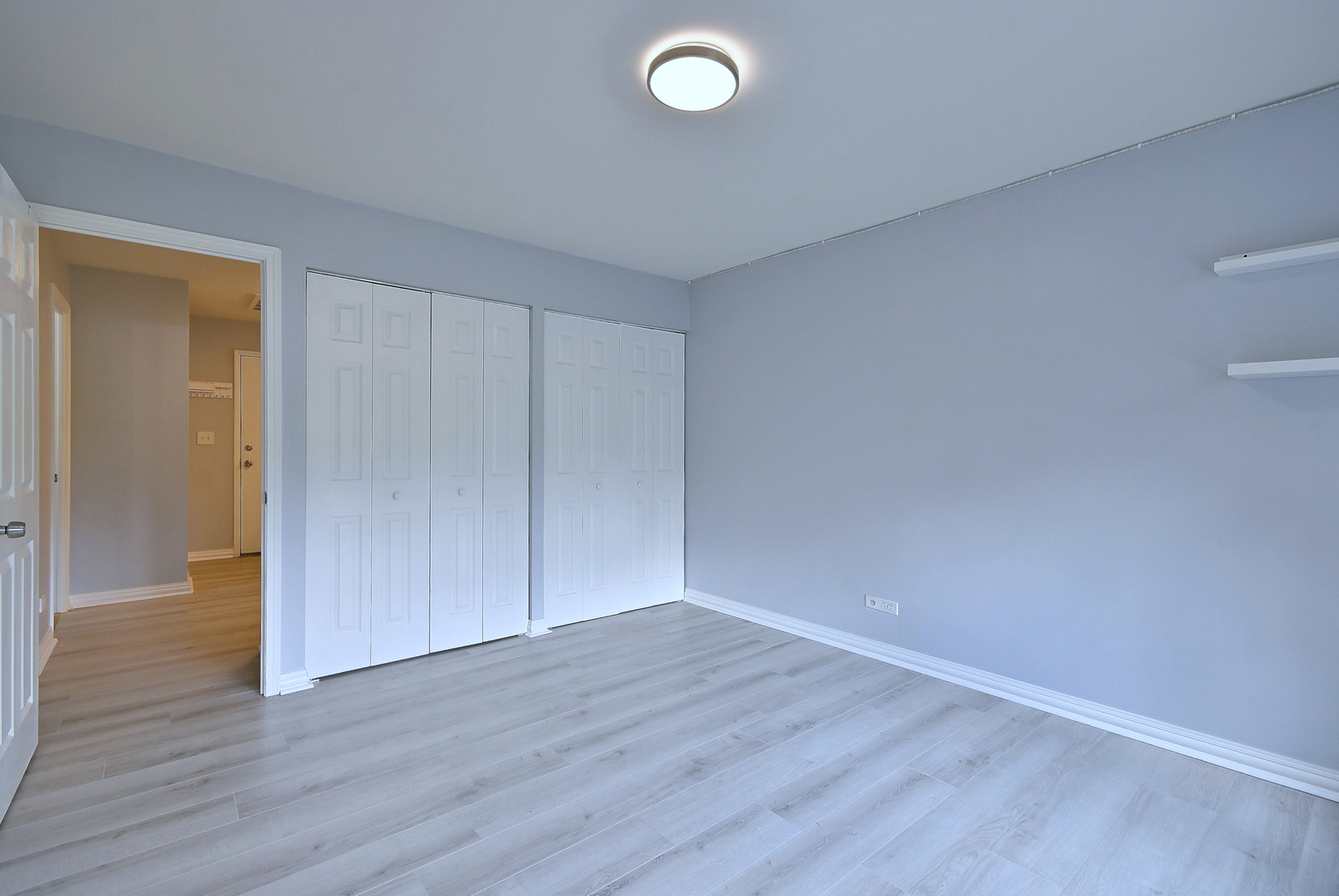 6700 S Brainard Avenue #110, Countryside, IL 60525