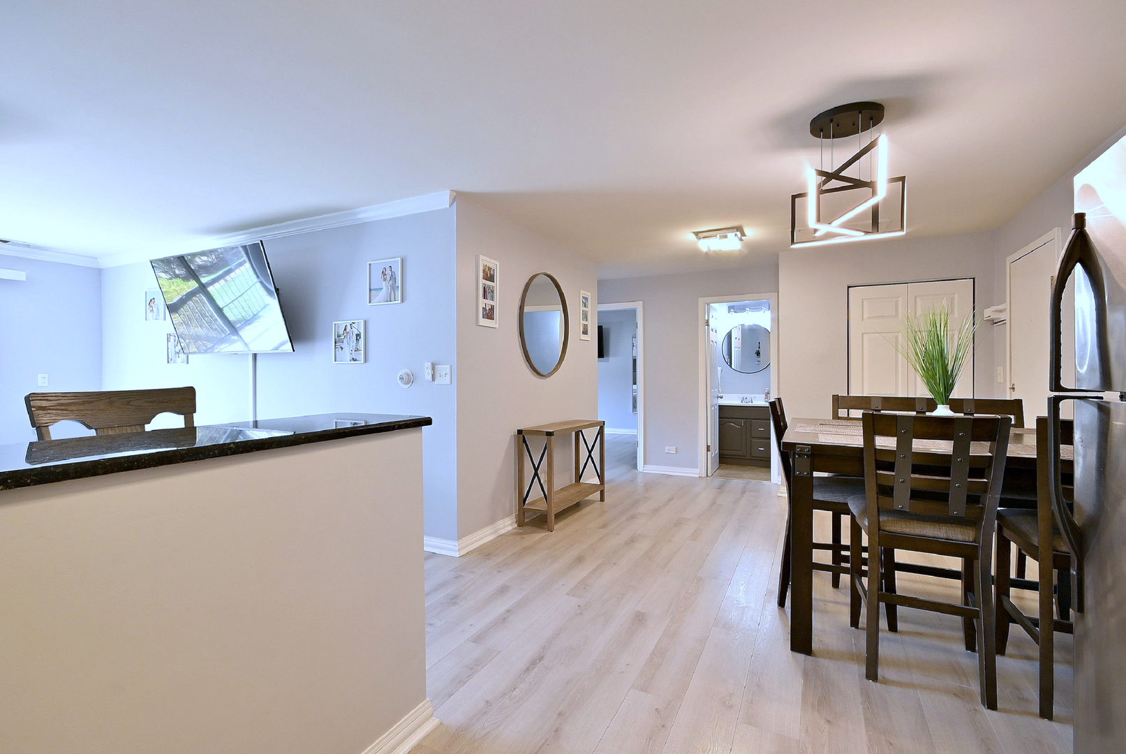 6700 S Brainard Avenue #110, Countryside, IL 60525