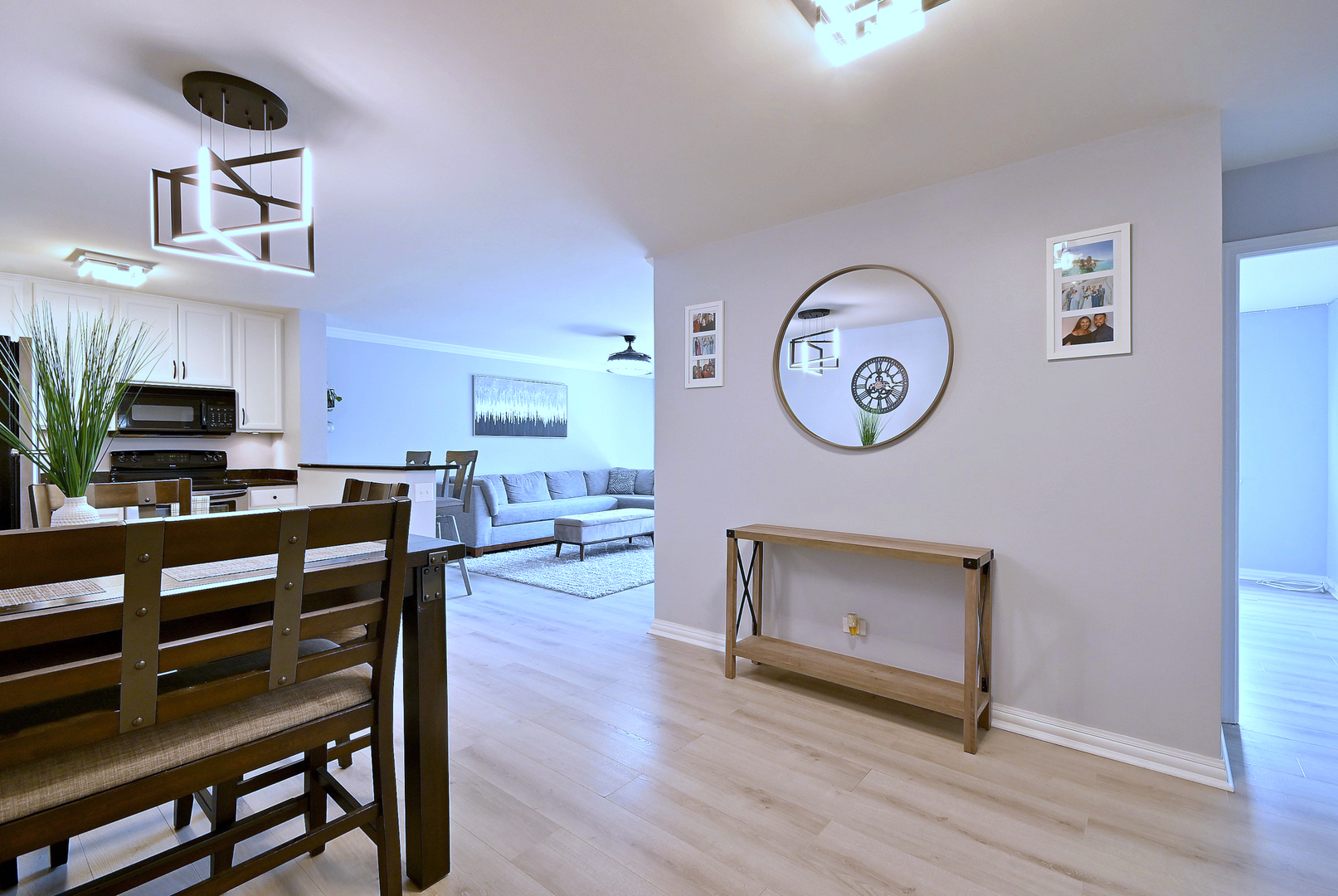 6700 S Brainard Avenue #110, Countryside, IL 60525