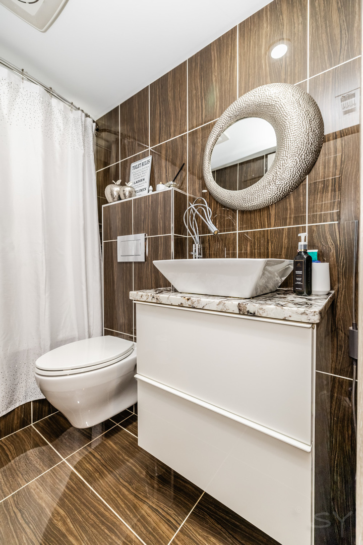 10288 Southwest Highway #3D, Chicago Ridge, IL 60415