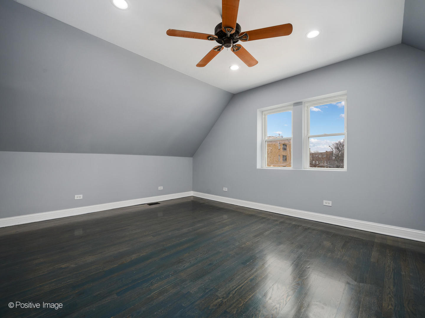 4530 W Maypole Avenue, Chicago, IL 60624