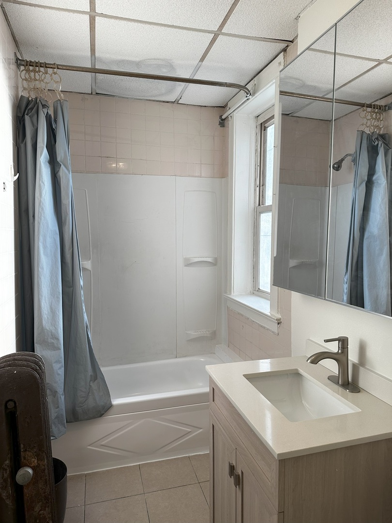 5114 S Woodlawn Avenue #3L, Chicago, IL 60615