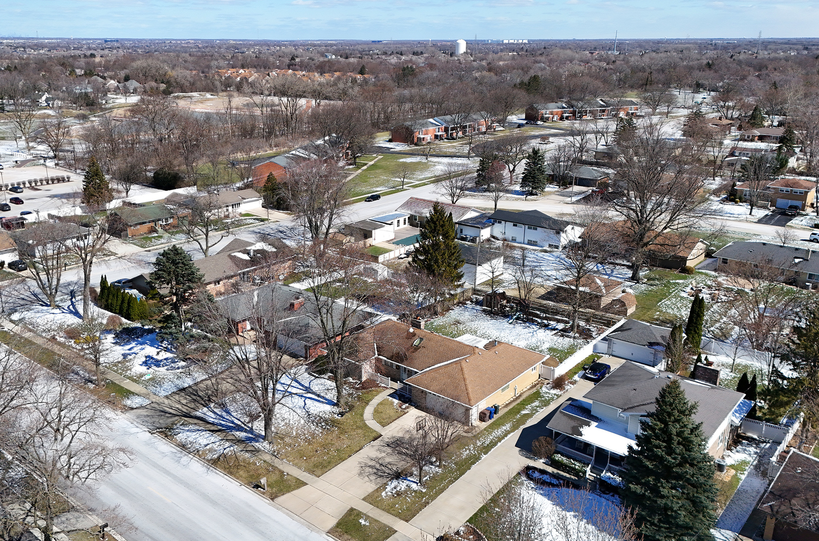 115 Center Road, Frankfort, IL 60423