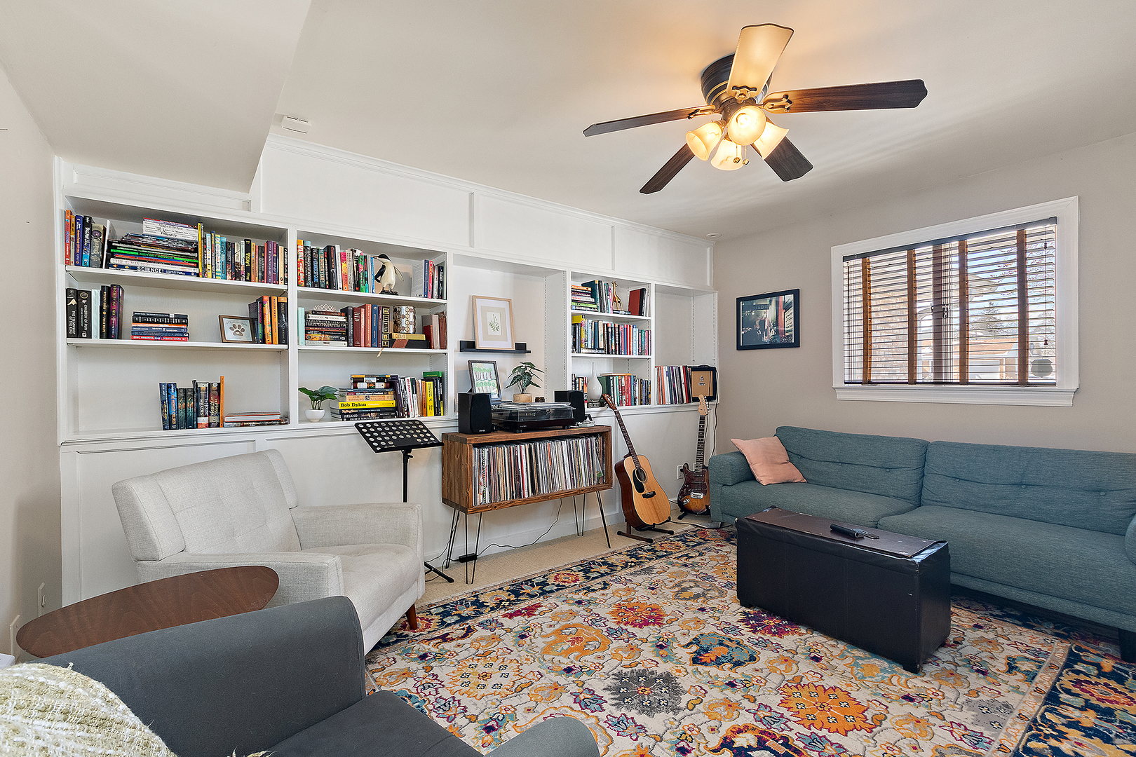 115 Center Road, Frankfort, IL 60423