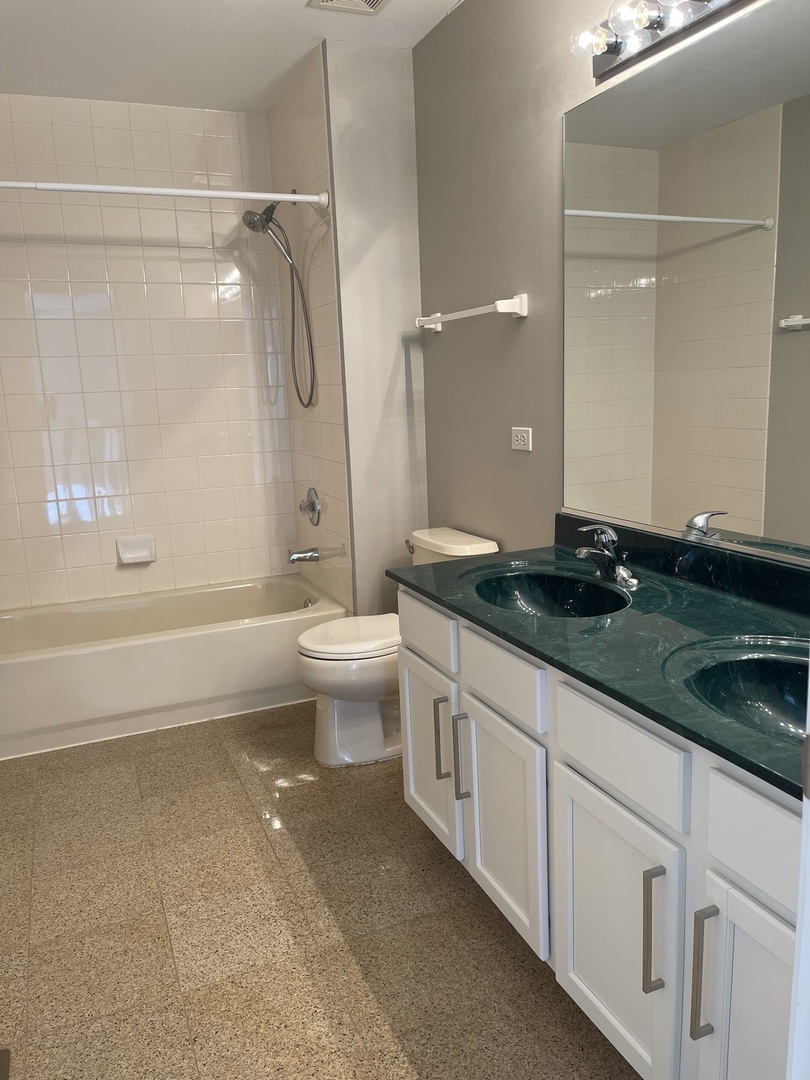 452 E Amherst Street, Palatine, IL 60067