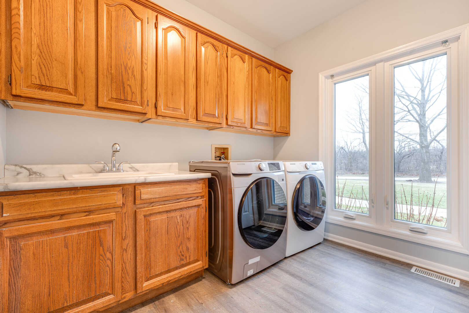 3821 Nottingham Drive, Long Grove, IL 60047